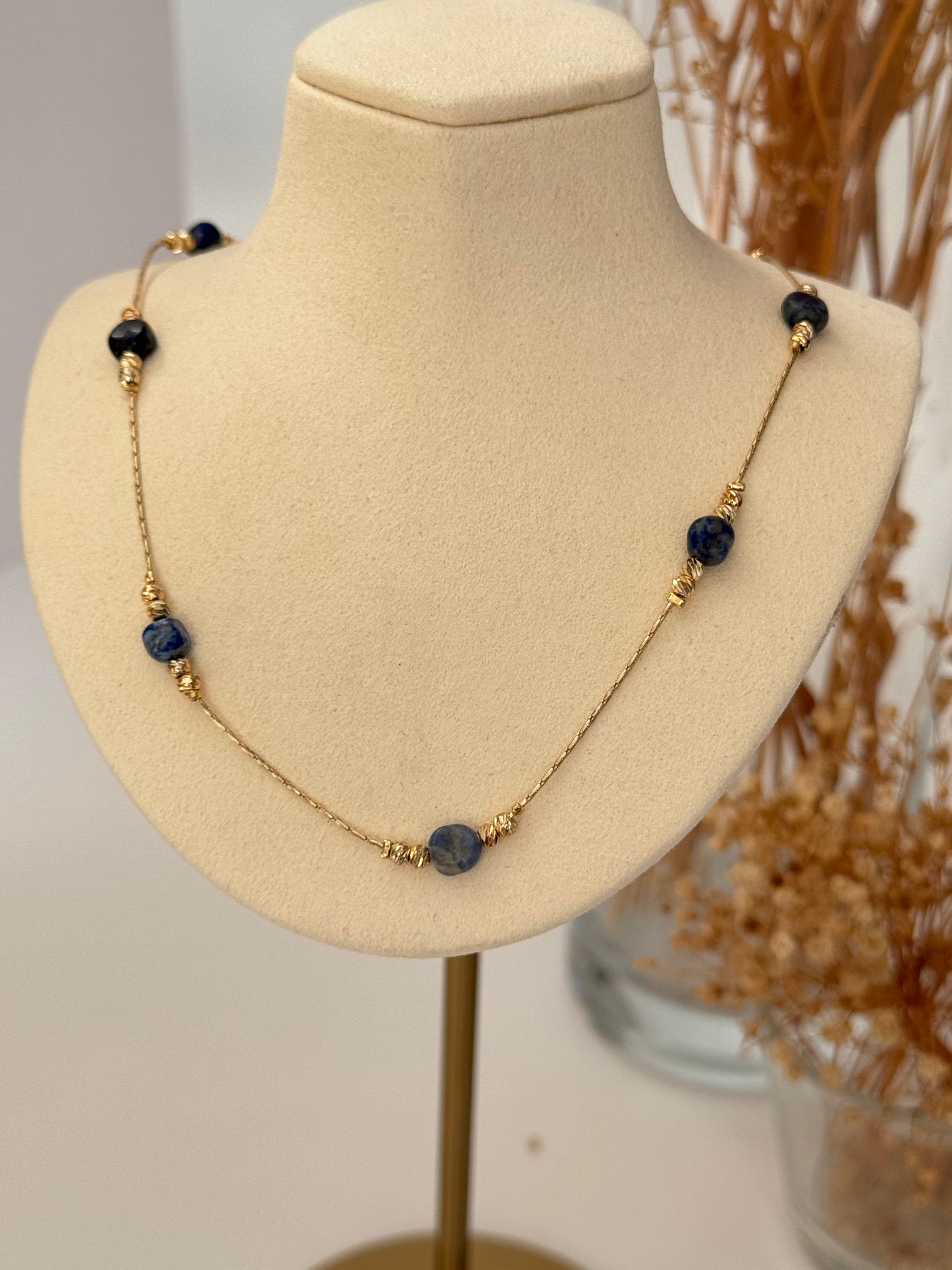 SİYARE LACİVERT DOĞAL TAŞLI ALTIN KAPLAMA KOLYE