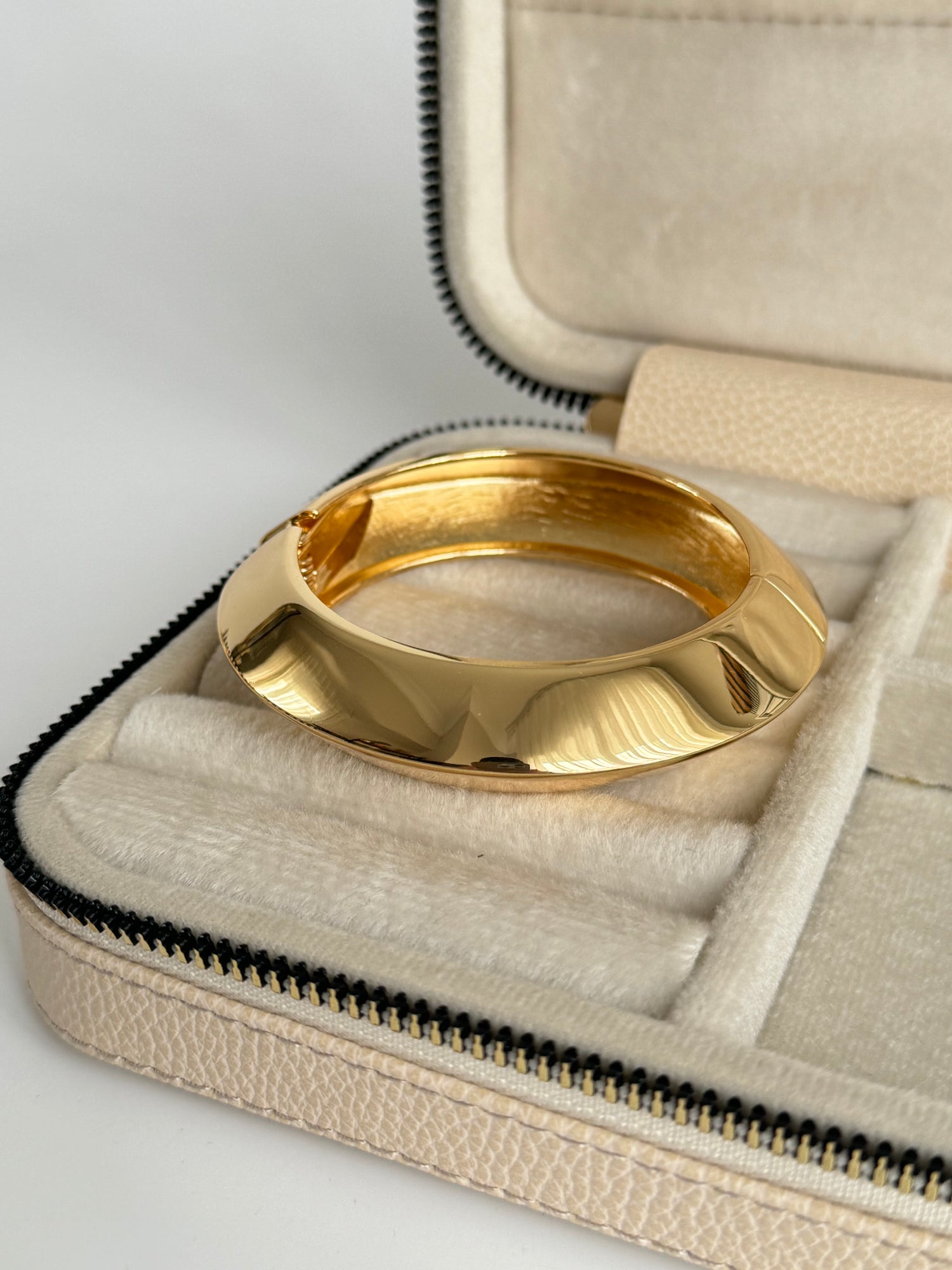 İTHAL GOLD KELEPÇE BİLEZİK BİLEKLİK