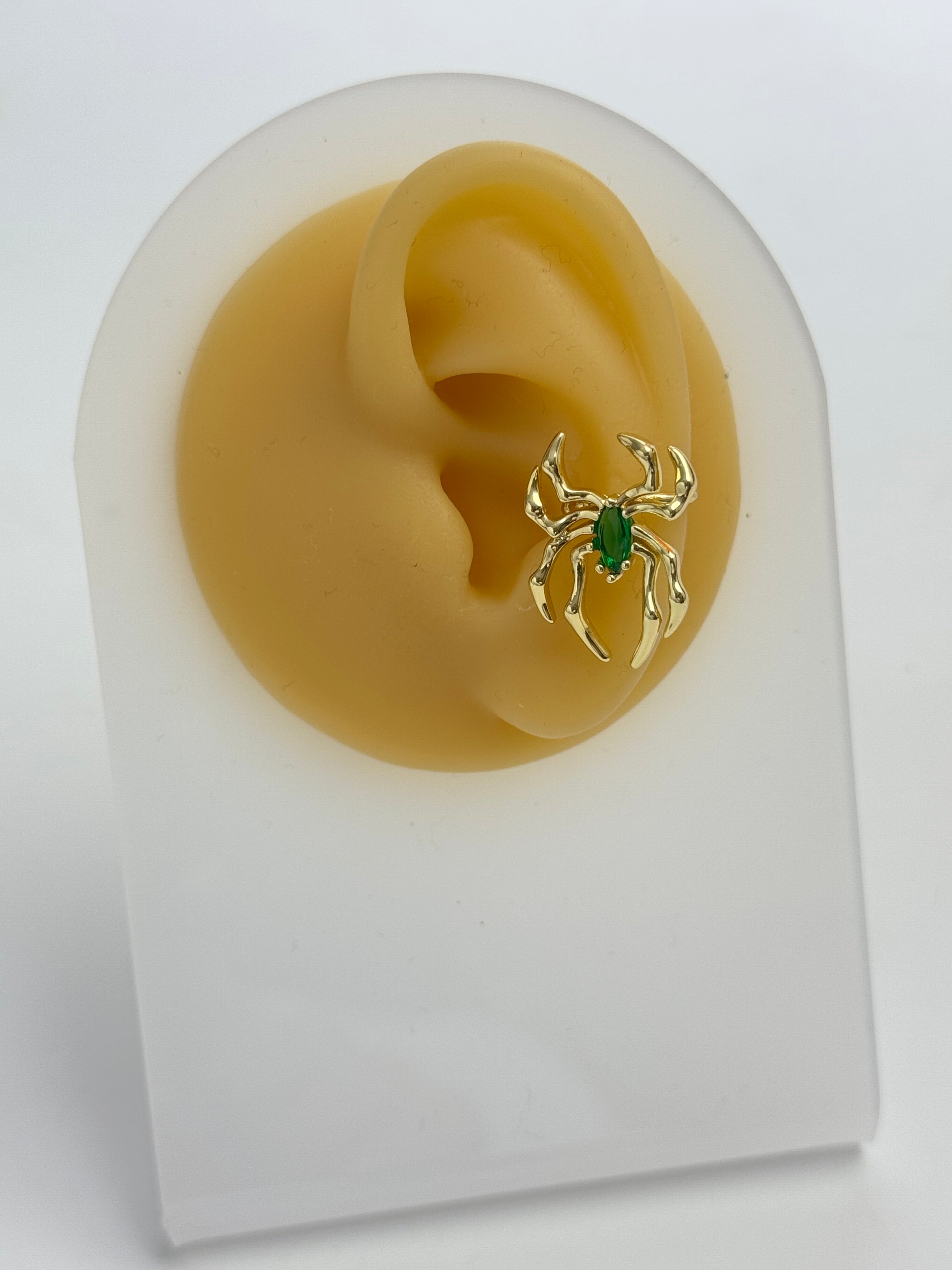 İTHAL ÖRÜMCEK DETAYLI YEŞİL TAŞLI GOLD KIKIRDAK KÜPE EARCUFF