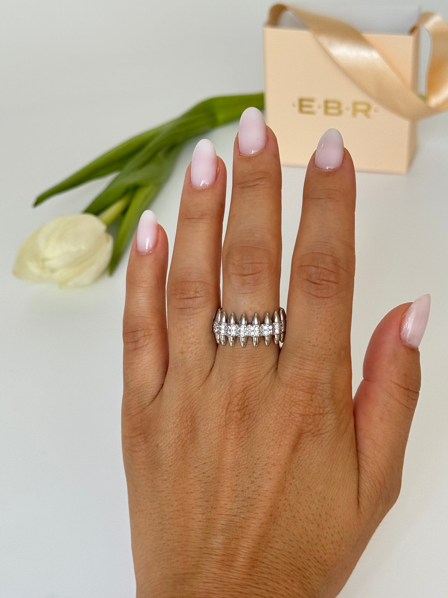 İTHAL ÇİVİ DETAYLI SİLVER AYARLANABİLİR YÜZÜK