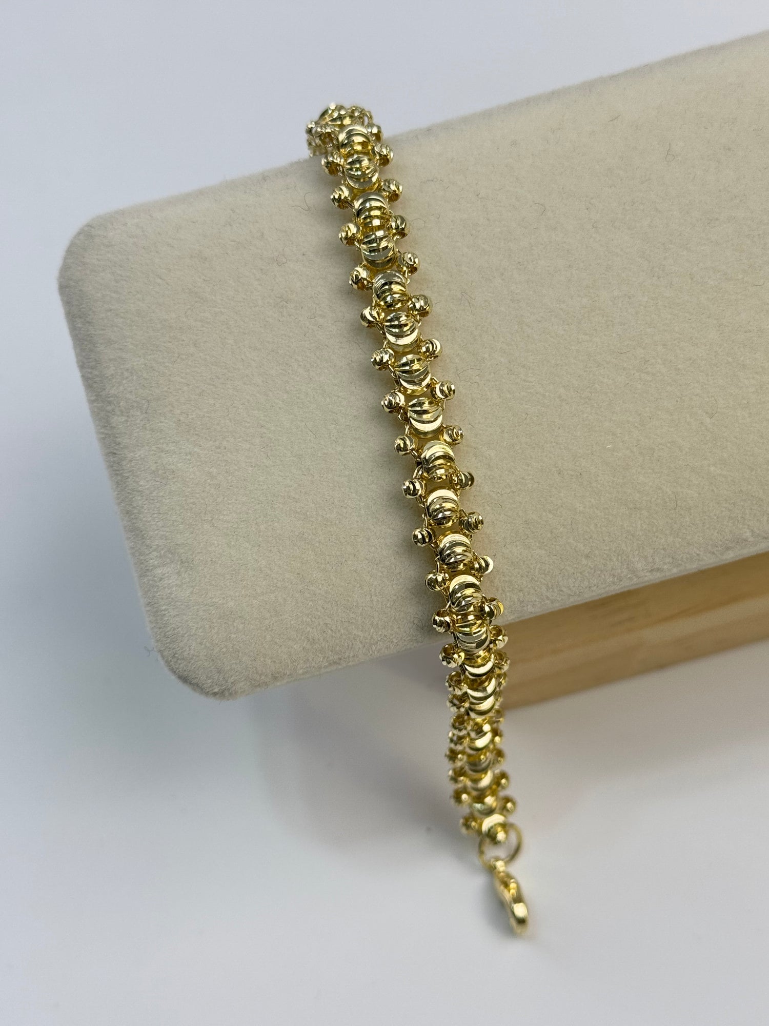 İTHAL DORİKA DETAYLI GOLD BİLEKLİK