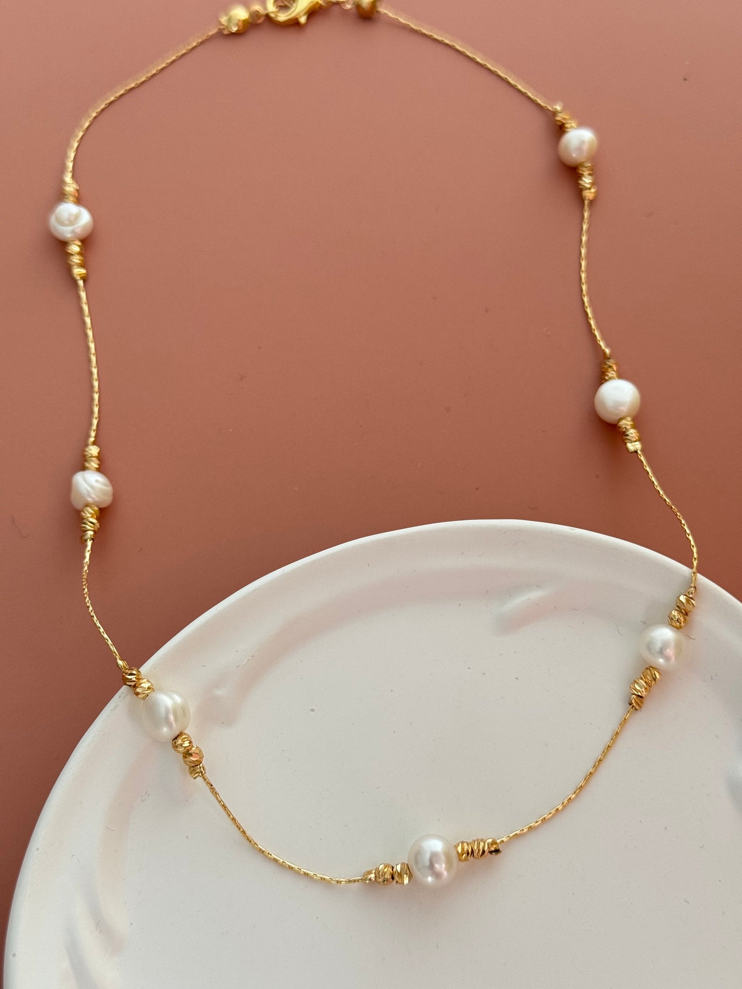 SİYARE GERÇEK İNCİLİ ALTIN KAPLAMA KOLYE