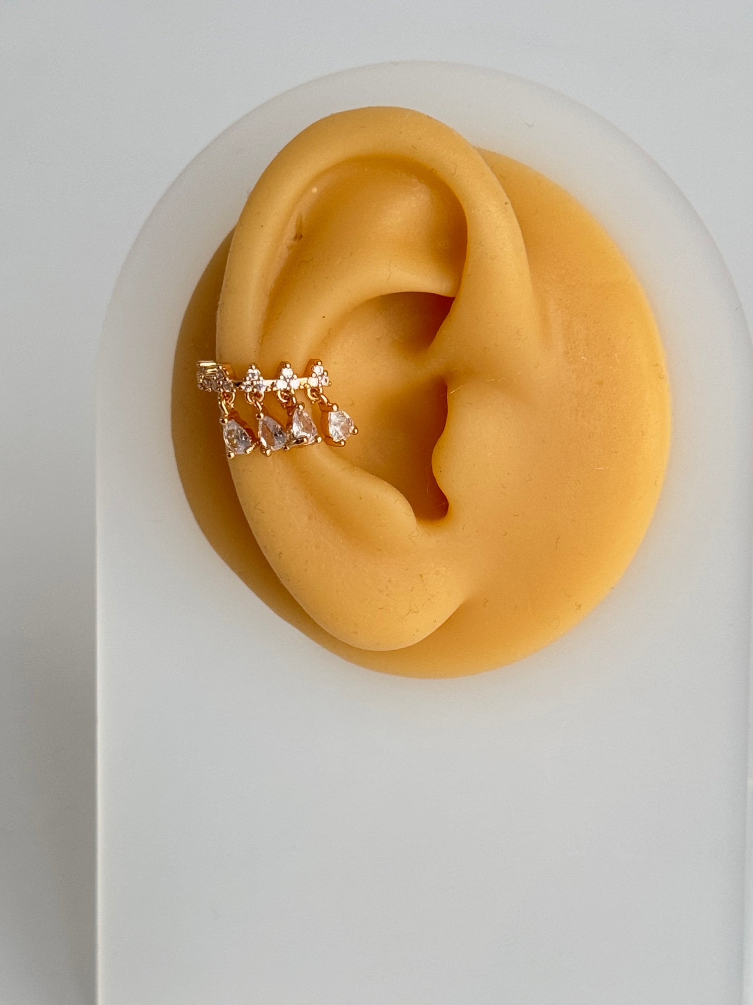 İTHAL SALLLANTILI SAĞ KULAK GOLD KIKIRDAK KÜPE EARCUFF