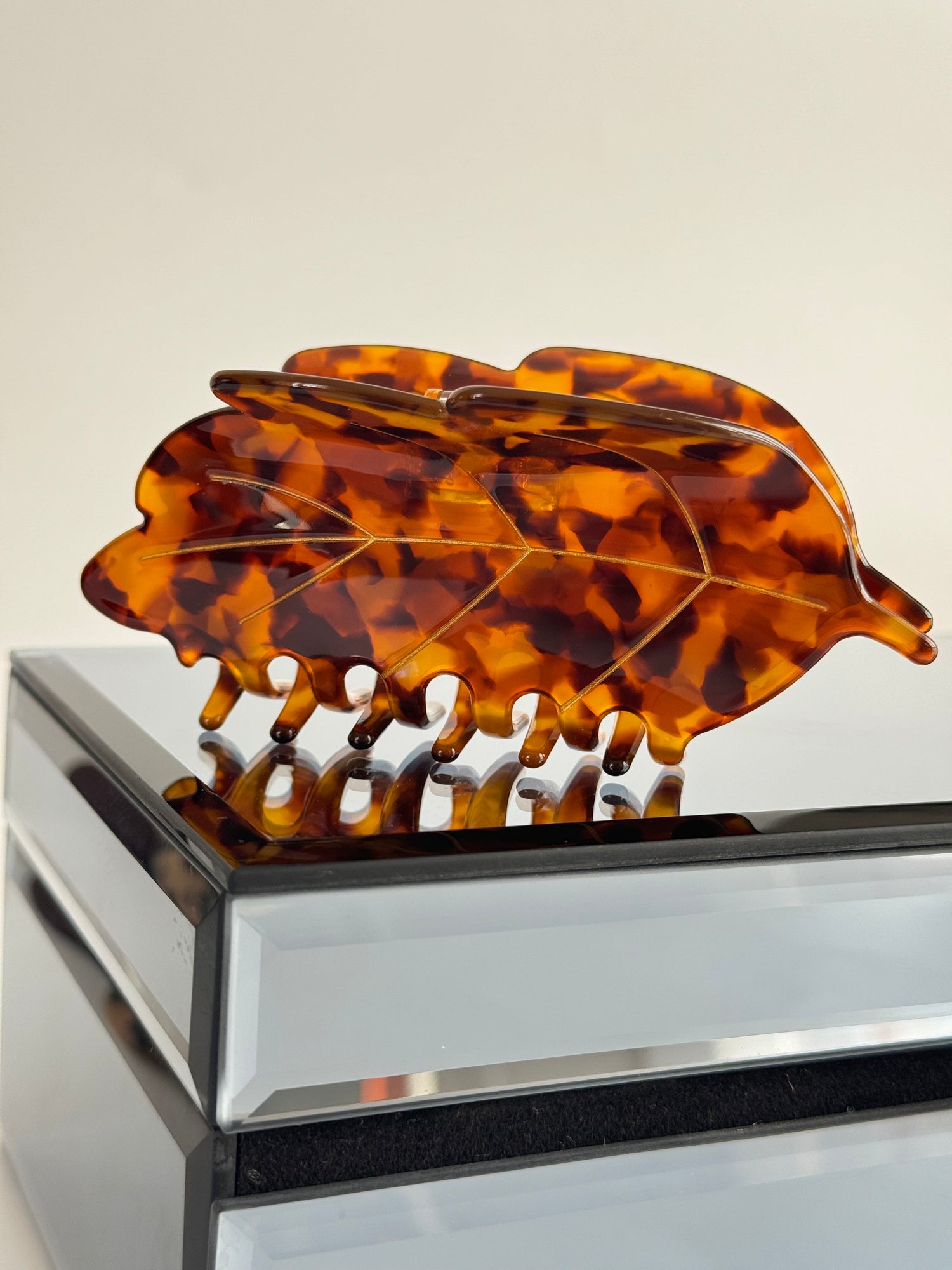 İTHAL YAPRAK  KEMİK MANDAL TOKA