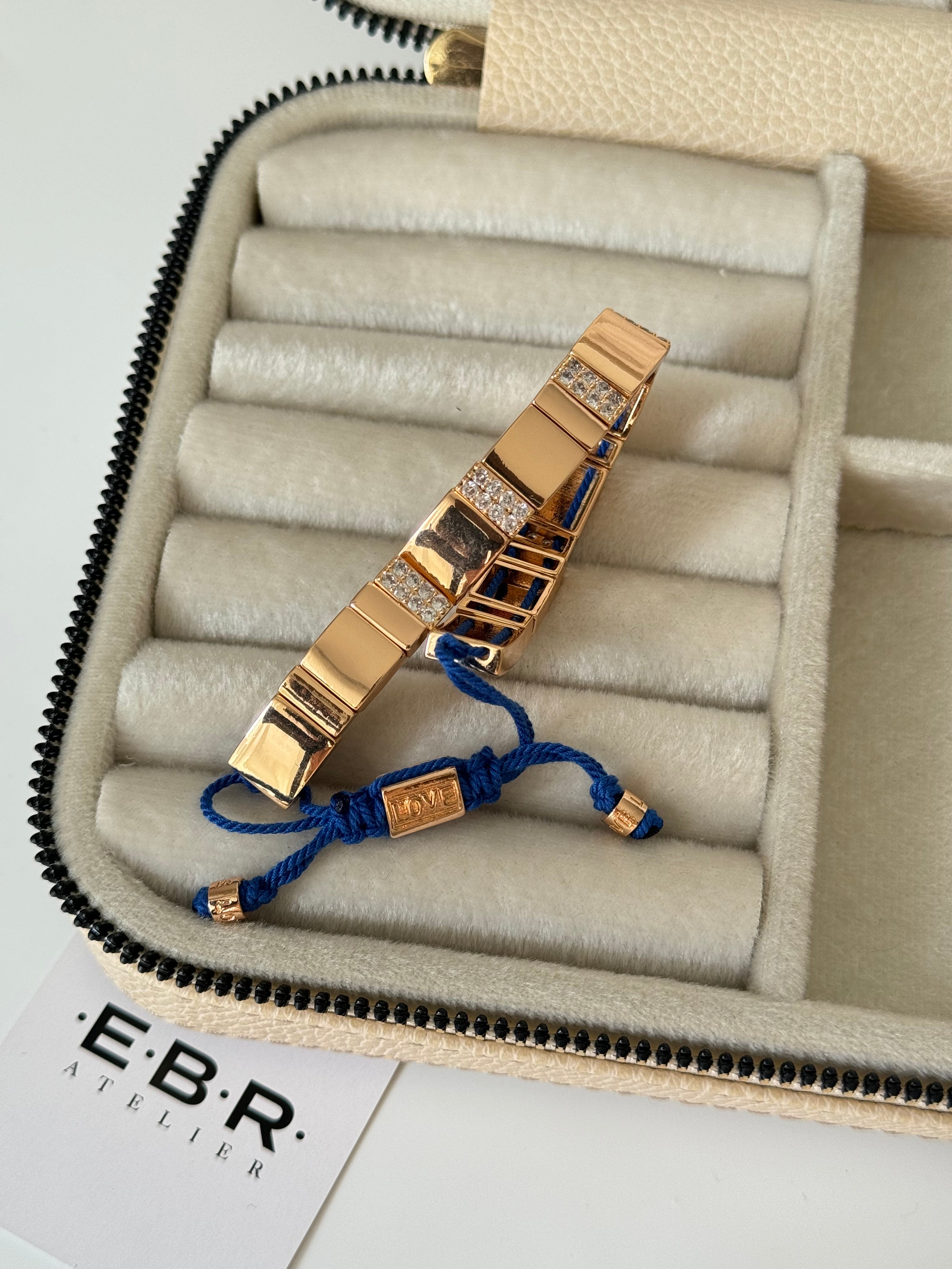 İTHAL TAŞ DETAYLI GOLD MAVİ İPLİ BİLEKLİK