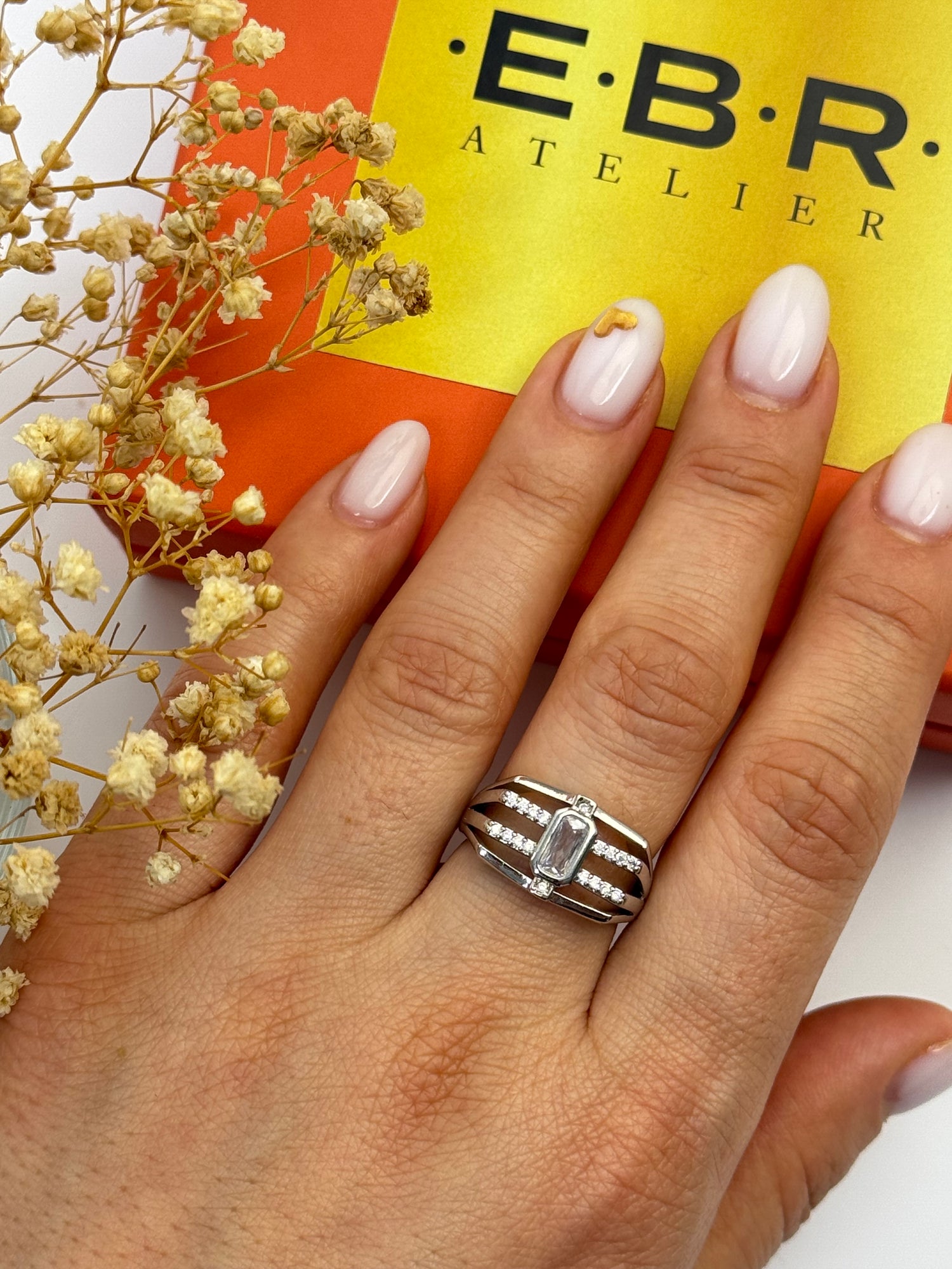 İTHAL BEYAZ TAŞLI SİLVER AYARLANABİLİR YÜZÜK