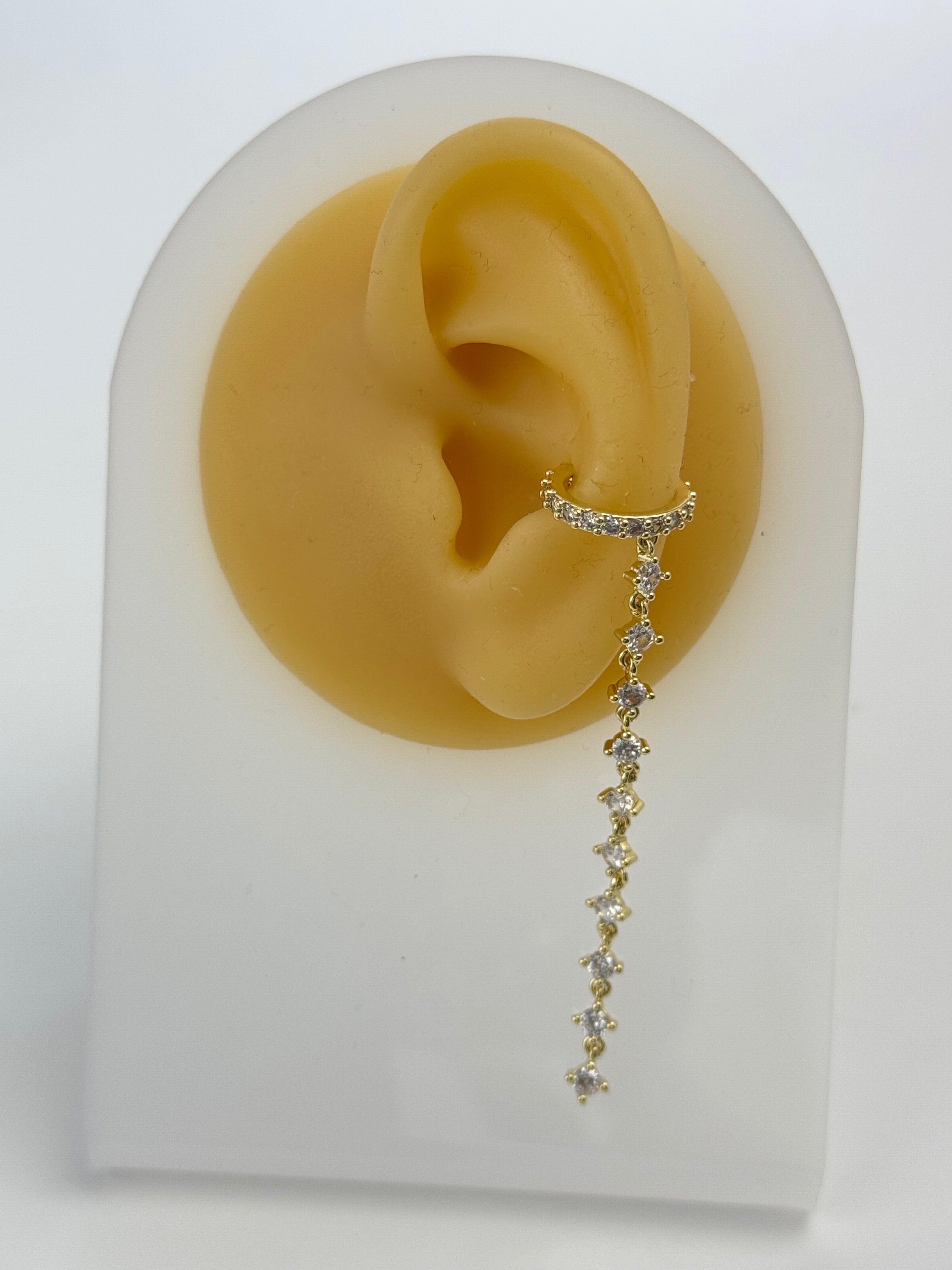 İTHAL TAŞ DETAYLI GOLD KIKIRDAK KÜPE EARCUFF