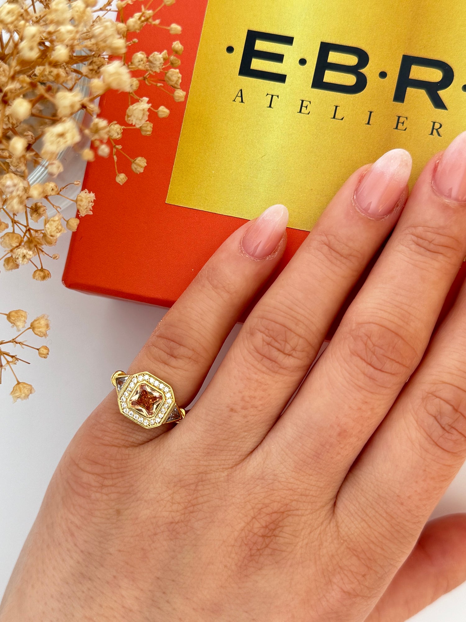 ZİRELA TAŞ DETAYLI AYARLANABİLİR SERÇE PARMAK YÜZÜK