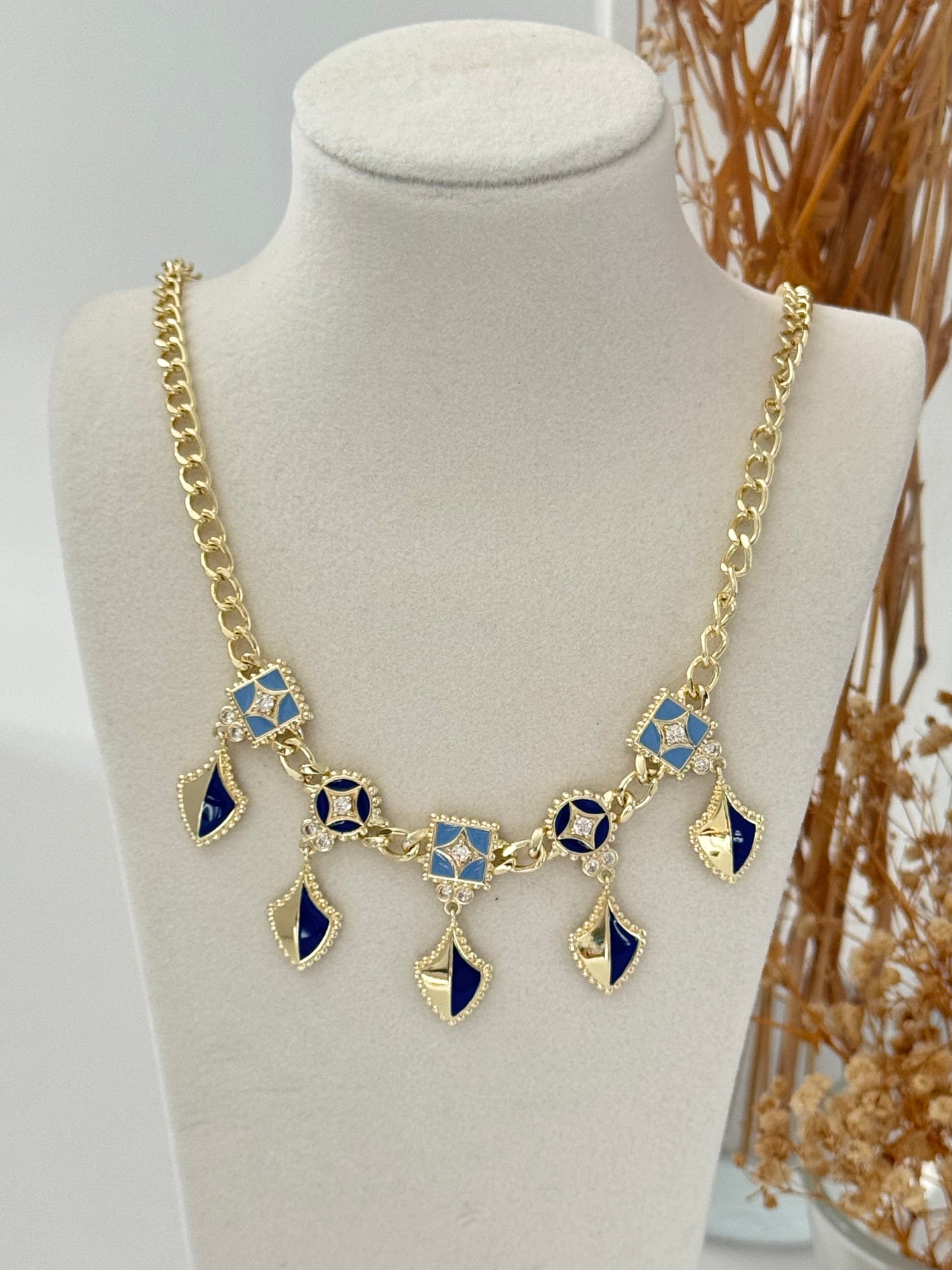 İTHAL MAVİ MİNELİ GOLD ZİNCİR KOLYE