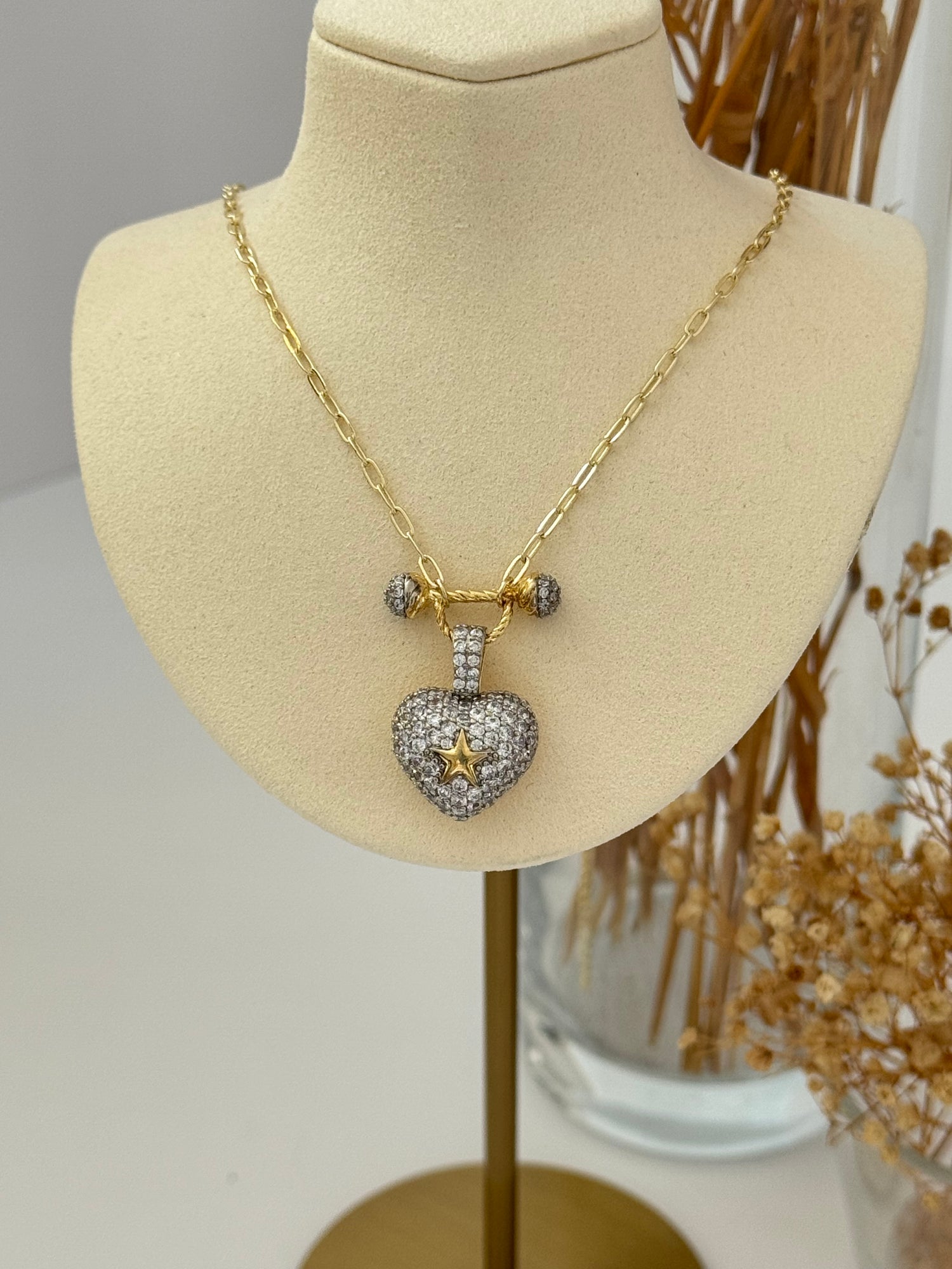 İTHAL TAŞLI KALP DETAYLI GOLD KOLYE