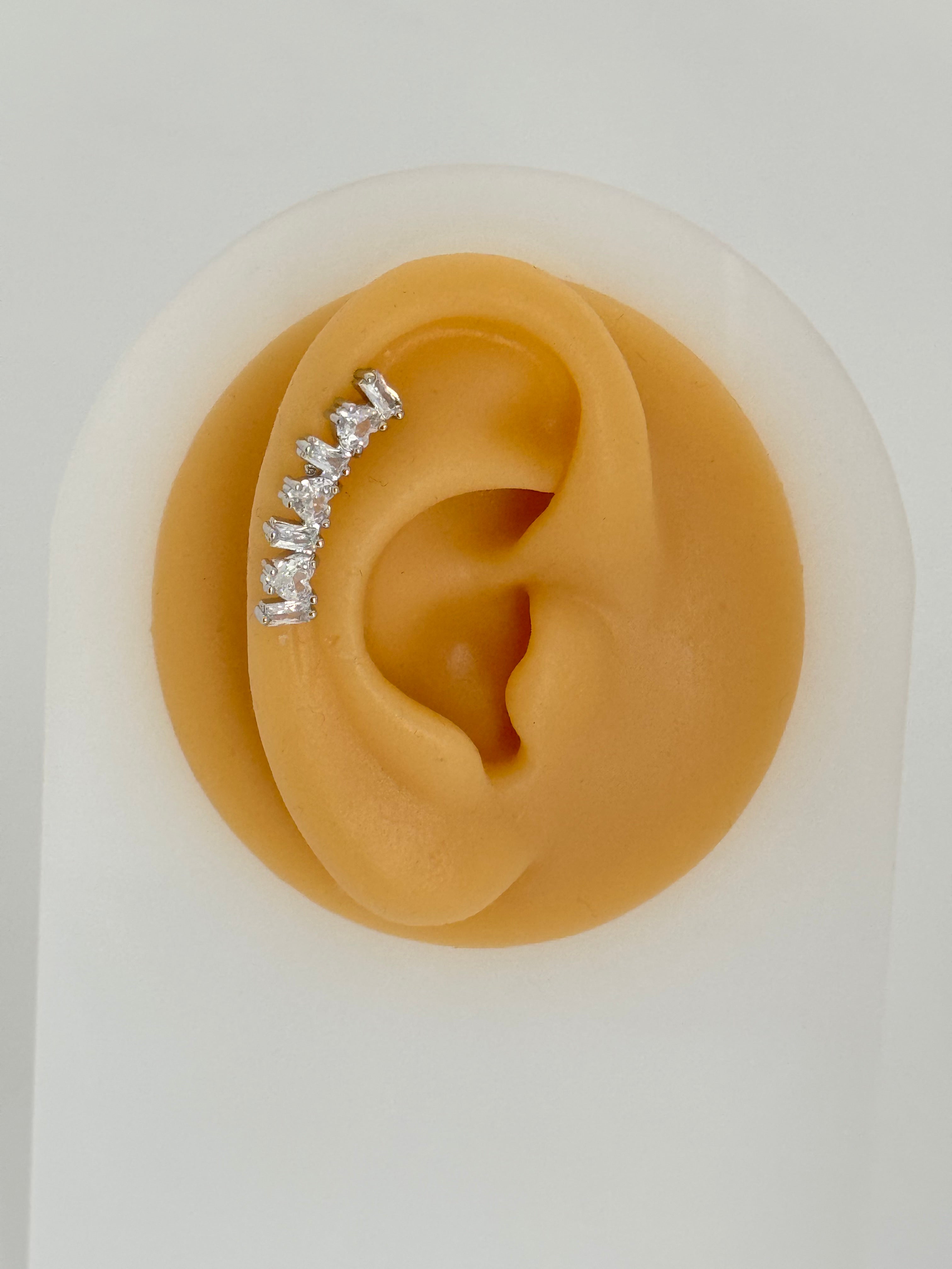 İTHAL KALP DETAYLI SİLVER TRAGUS PİERCİNG