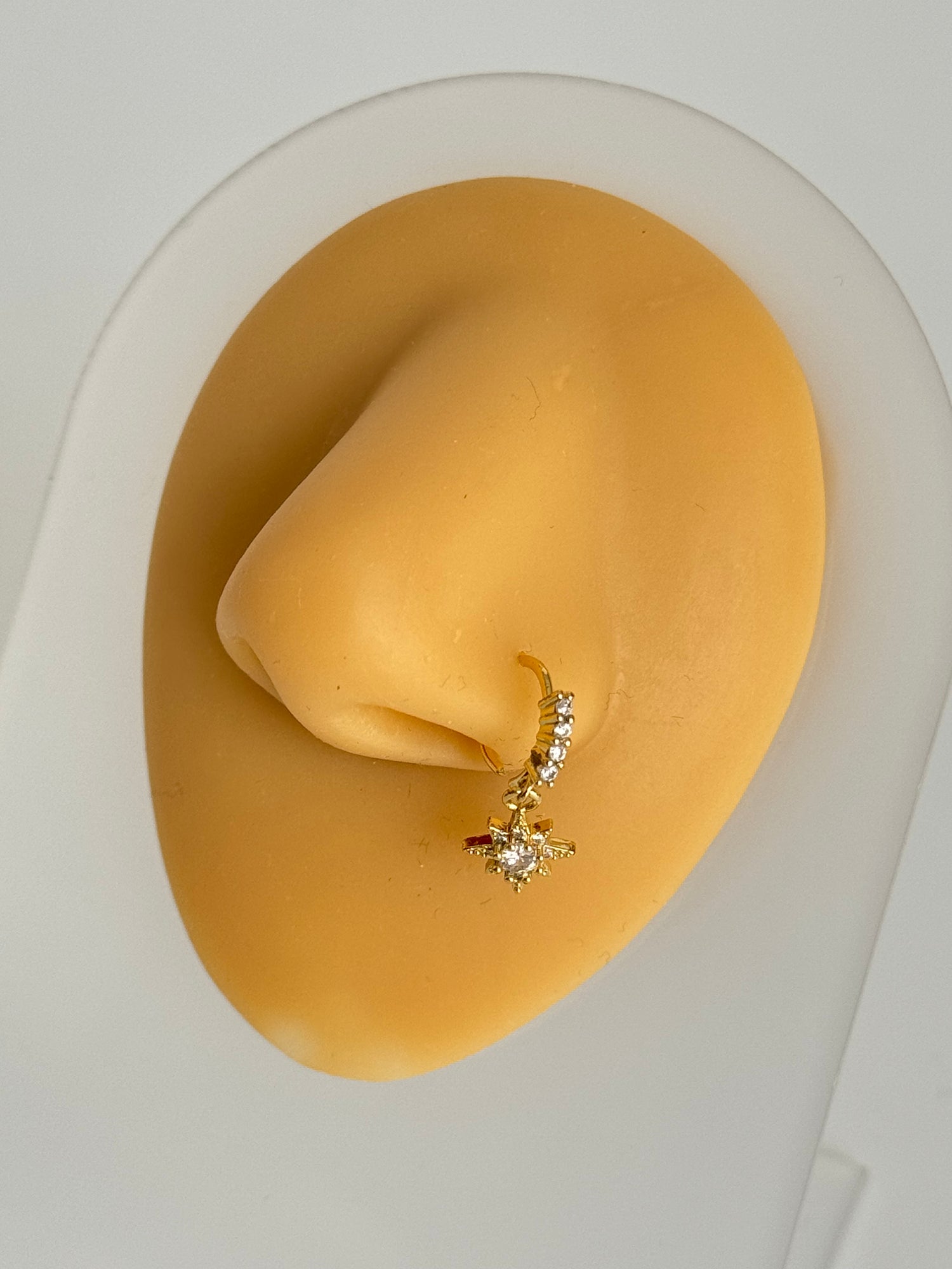 İTHAL KUZEY YILDIZI DETAYLI BURUN HIZMA PİERCİNG