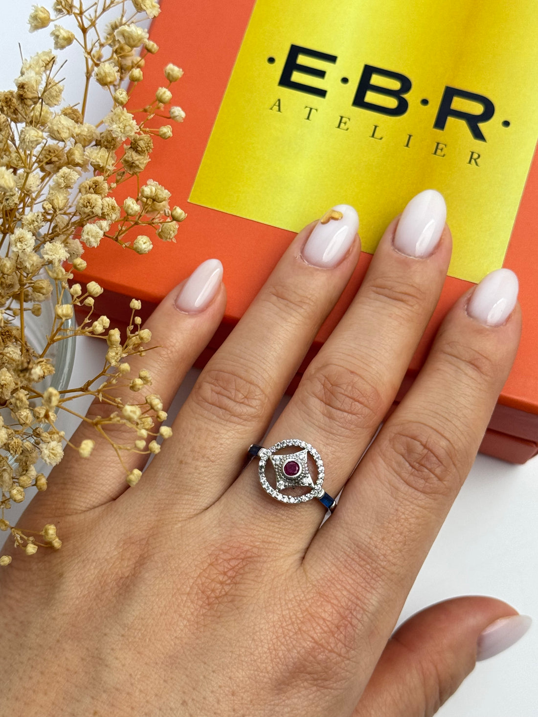 İTHAL FUŞYA TAŞ DETAYLI KUZEY YILDIZI SİLVER AYARLANABİLİR YÜZÜK