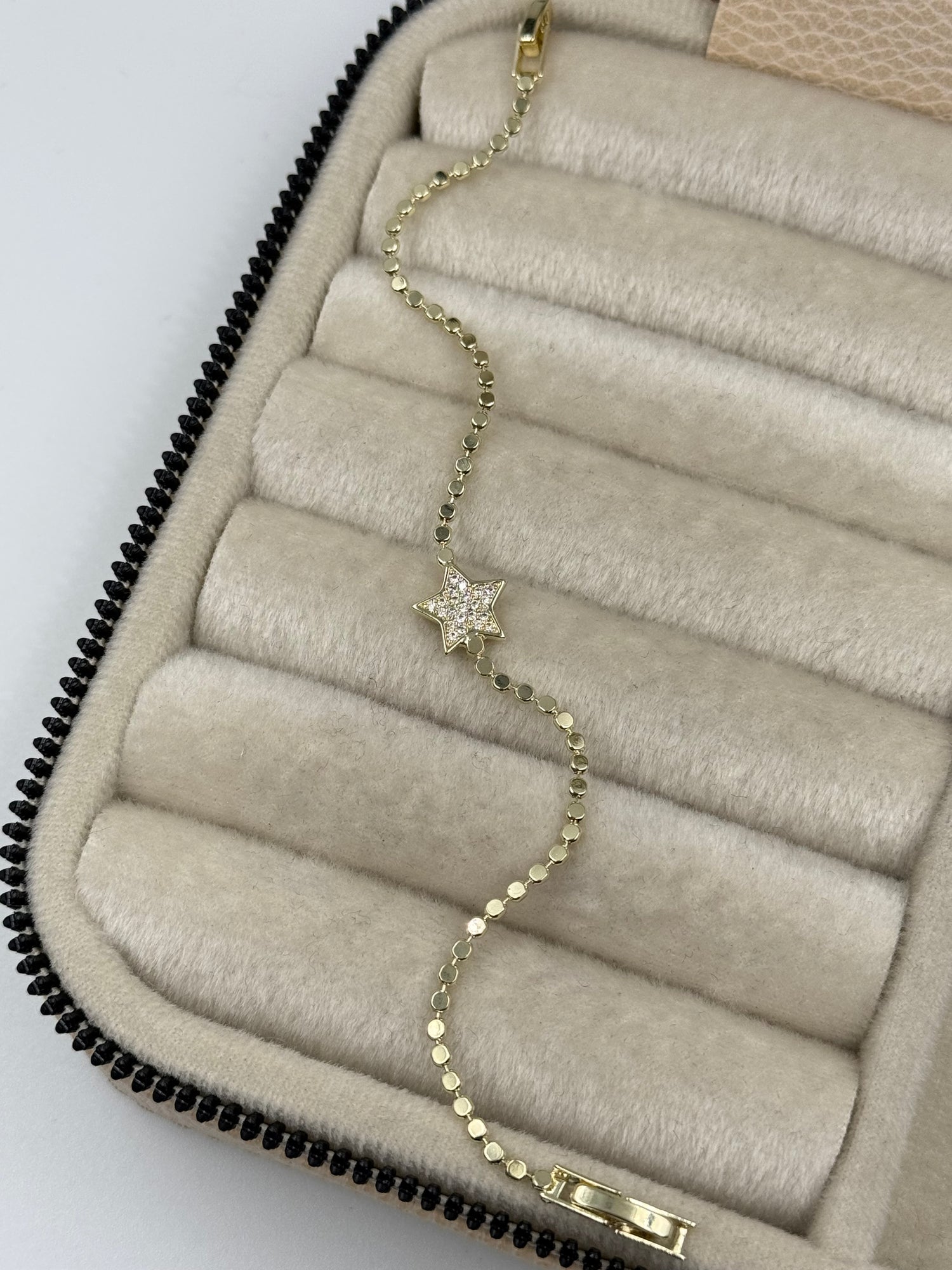 AVENA YILDIZ DETAYLI EZME GOLD BİLEKLİK