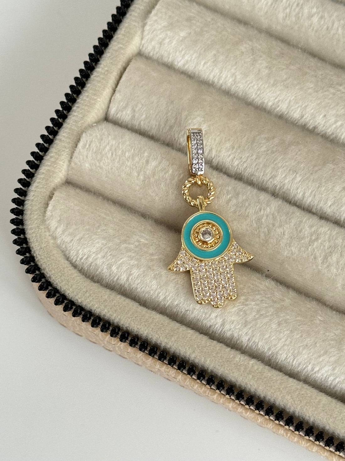 İTHAL FATİMA ANA ELİ DETAYLI GOLD CHARM