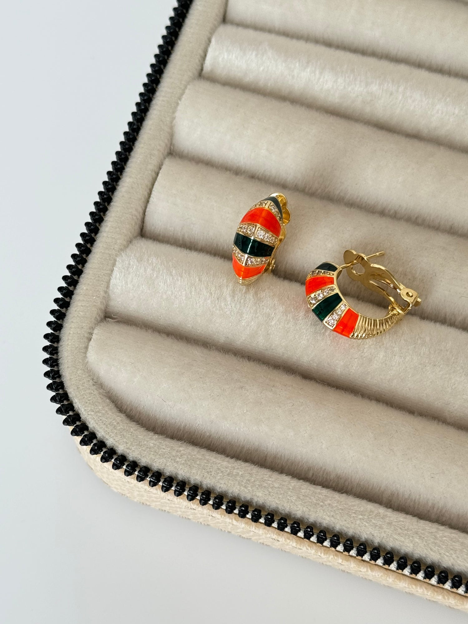 İTHAL RENKLİ GOLD HALKA KÜPE