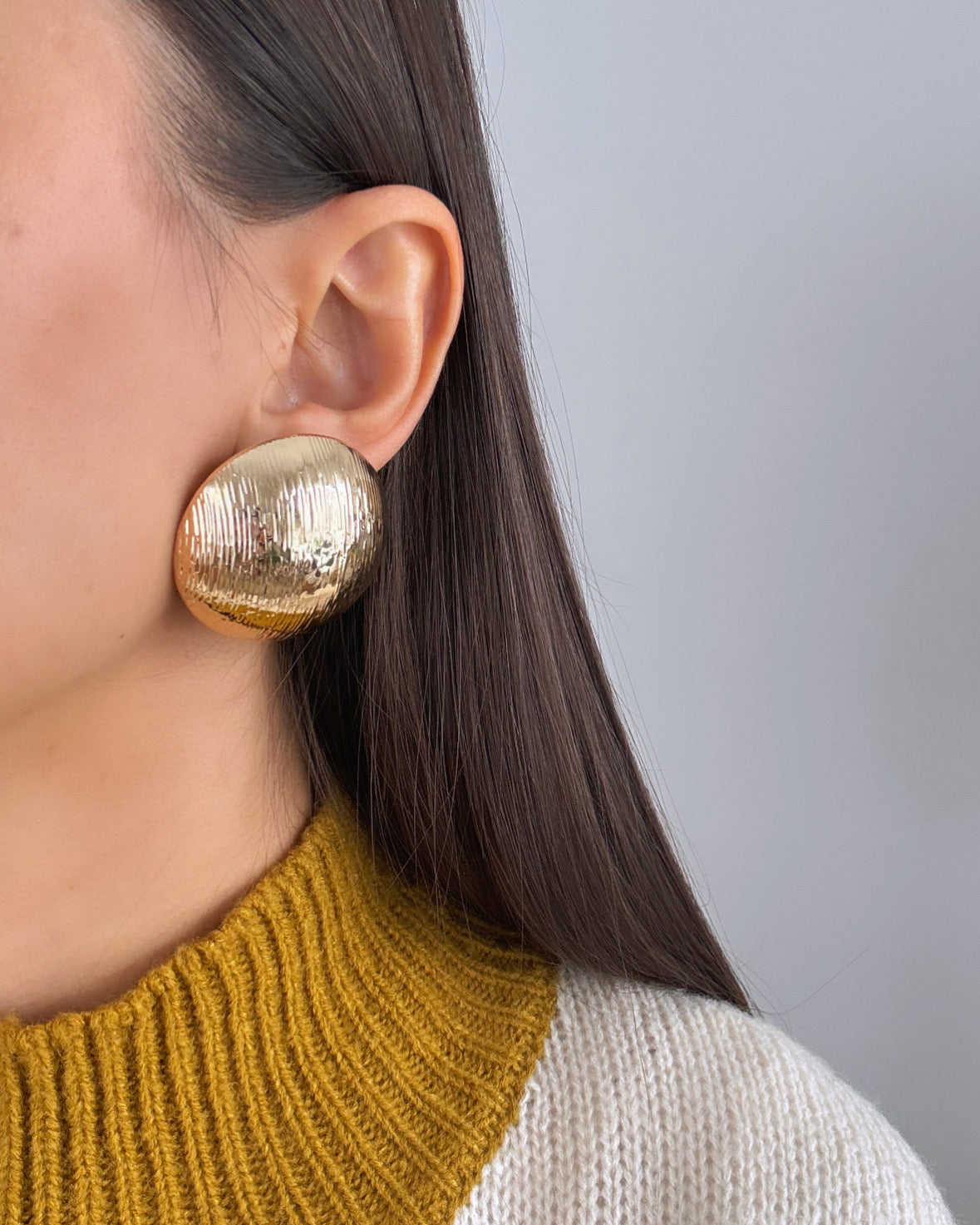 İTHAL BOMBELİ OVAL FORM GOLD KÜPE