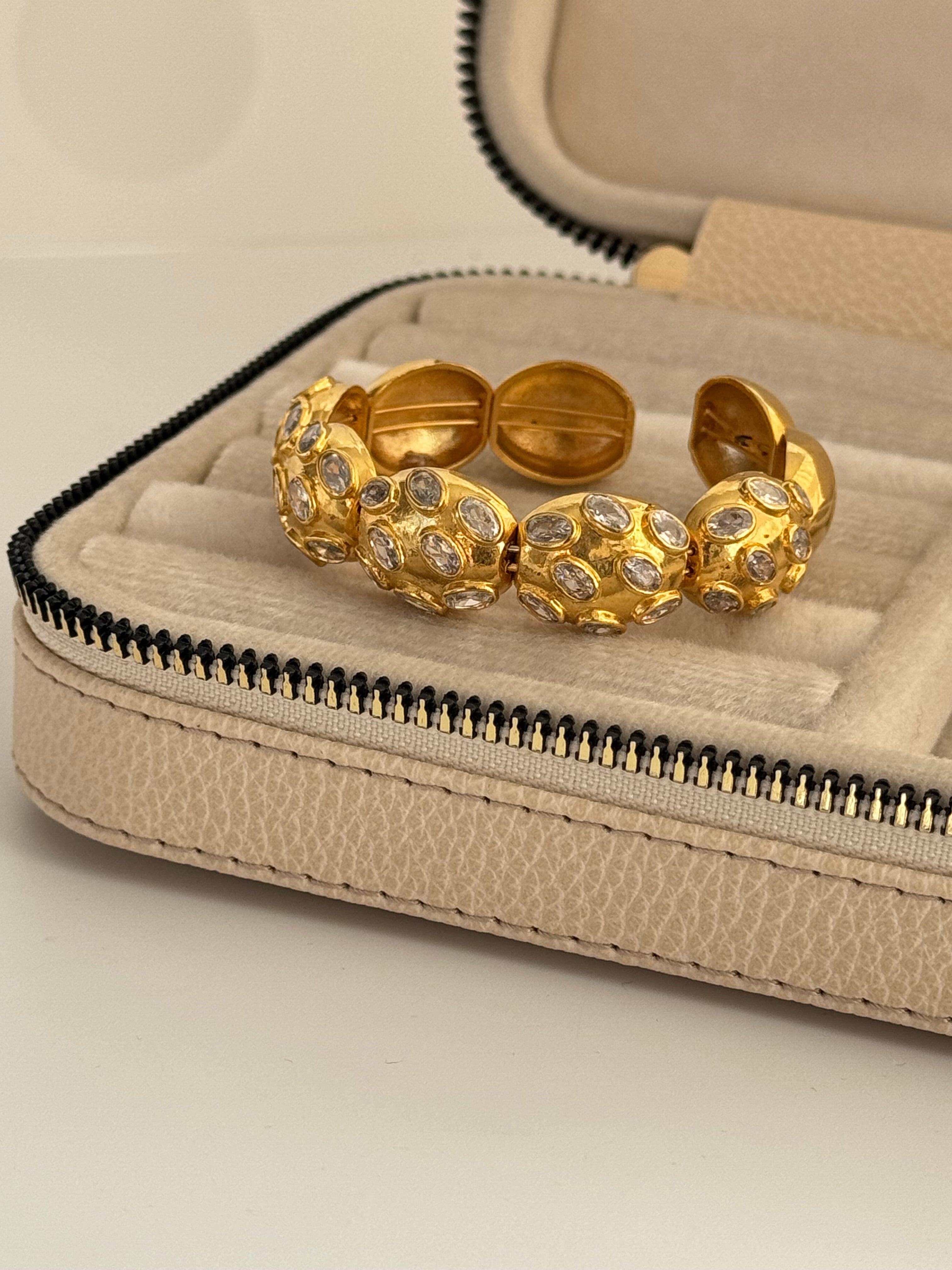 AHUZAR ALTIN KAPLAMA ZİRKON TAŞLI AYARLANABİLİR GOLD KELEPÇE BİLEKLİK