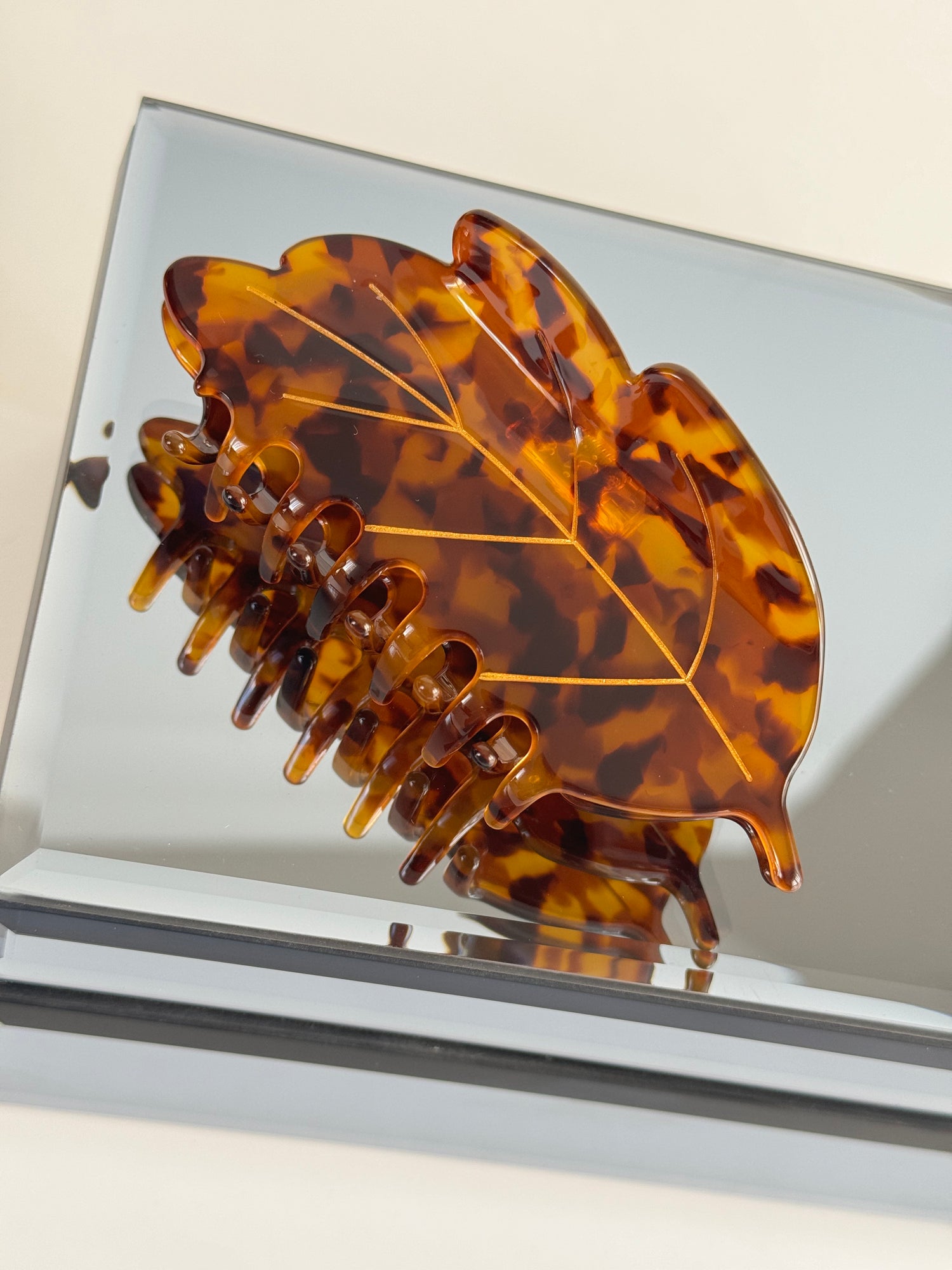 İTHAL YAPRAK  KEMİK MANDAL TOKA