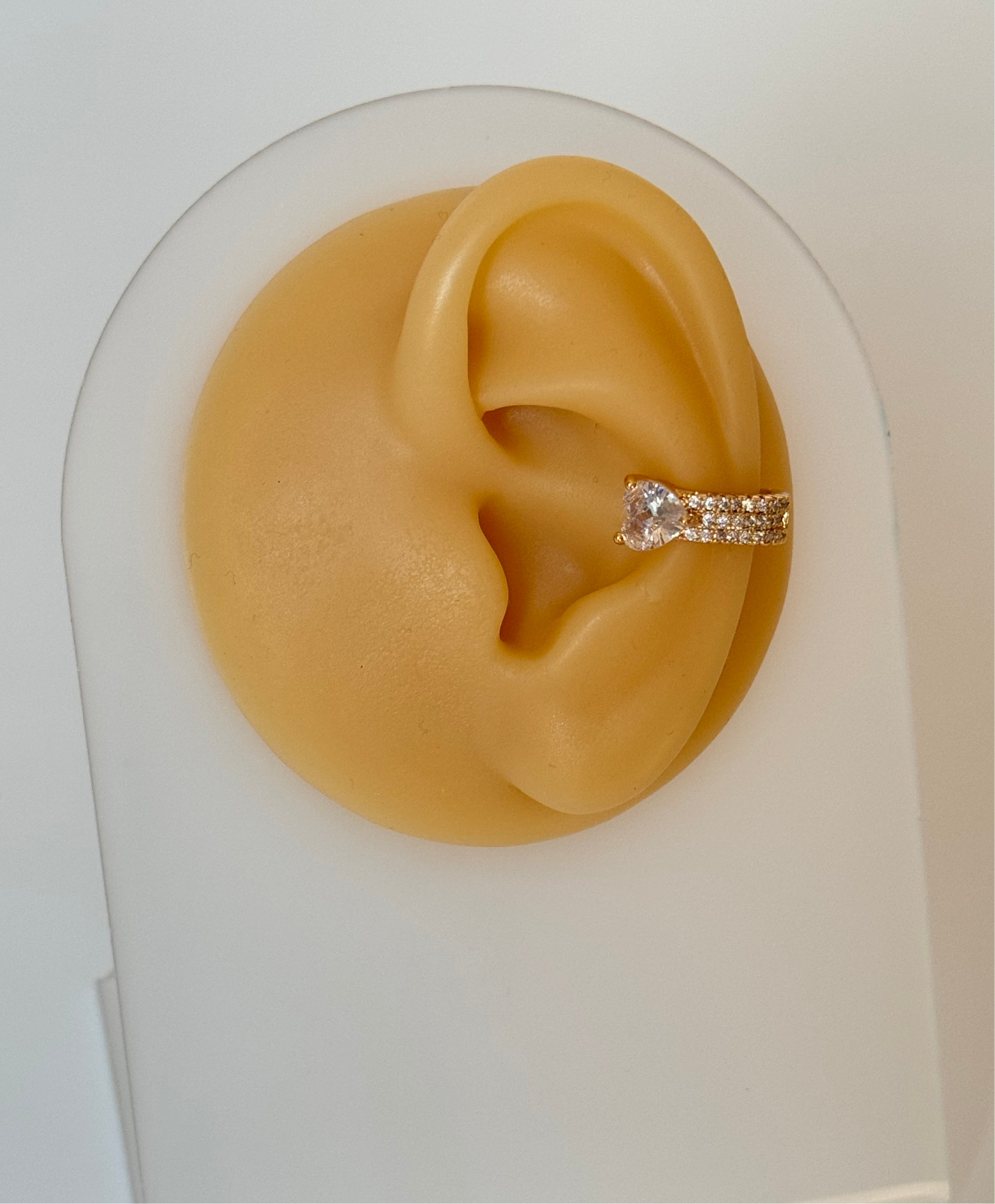 İTHAL KALP DETAYLI GOLD KIKIRDAK KÜPE EARCUFF