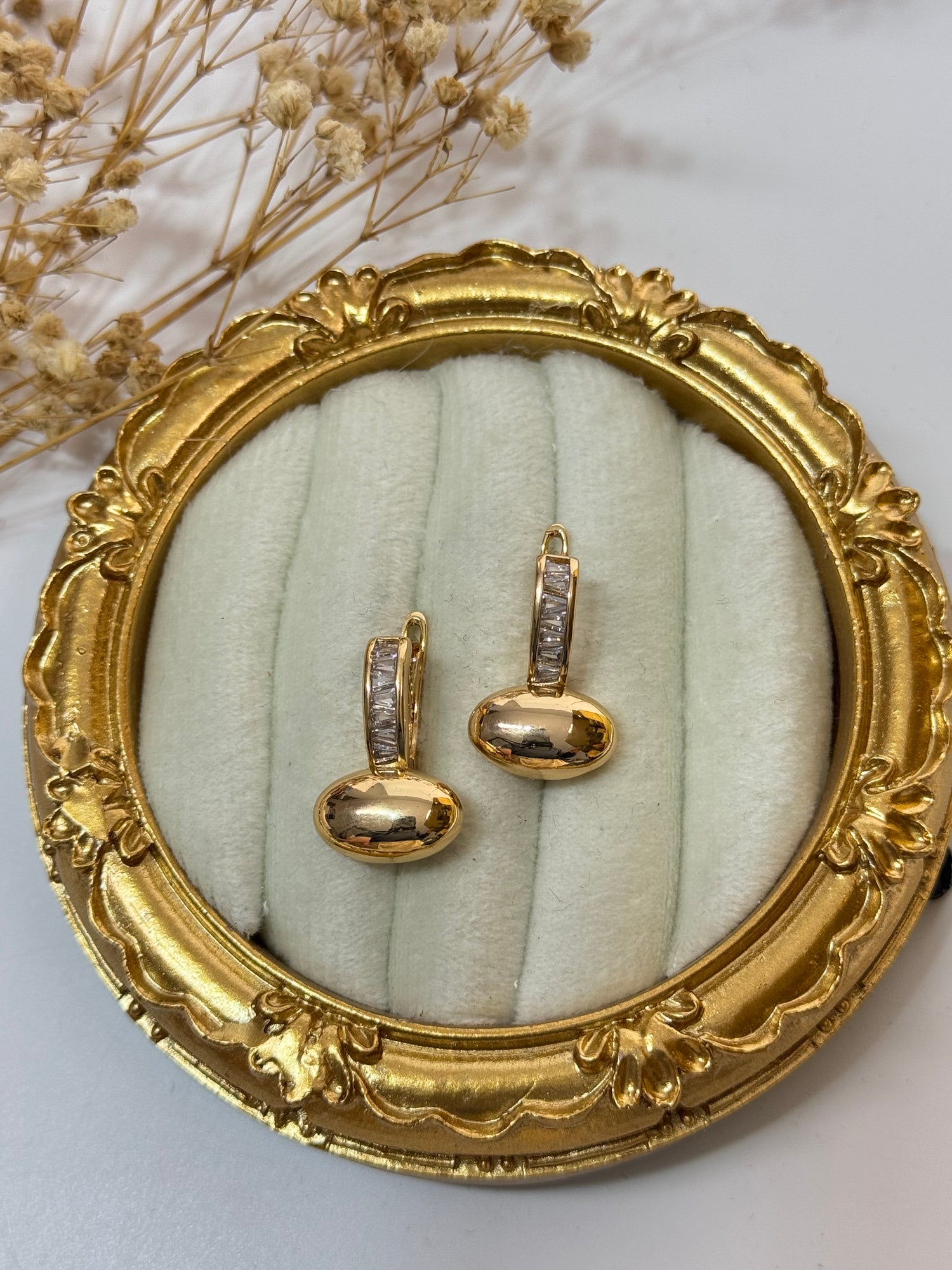 İTHAL ELİPS DETAYLI GOLD KÜPE