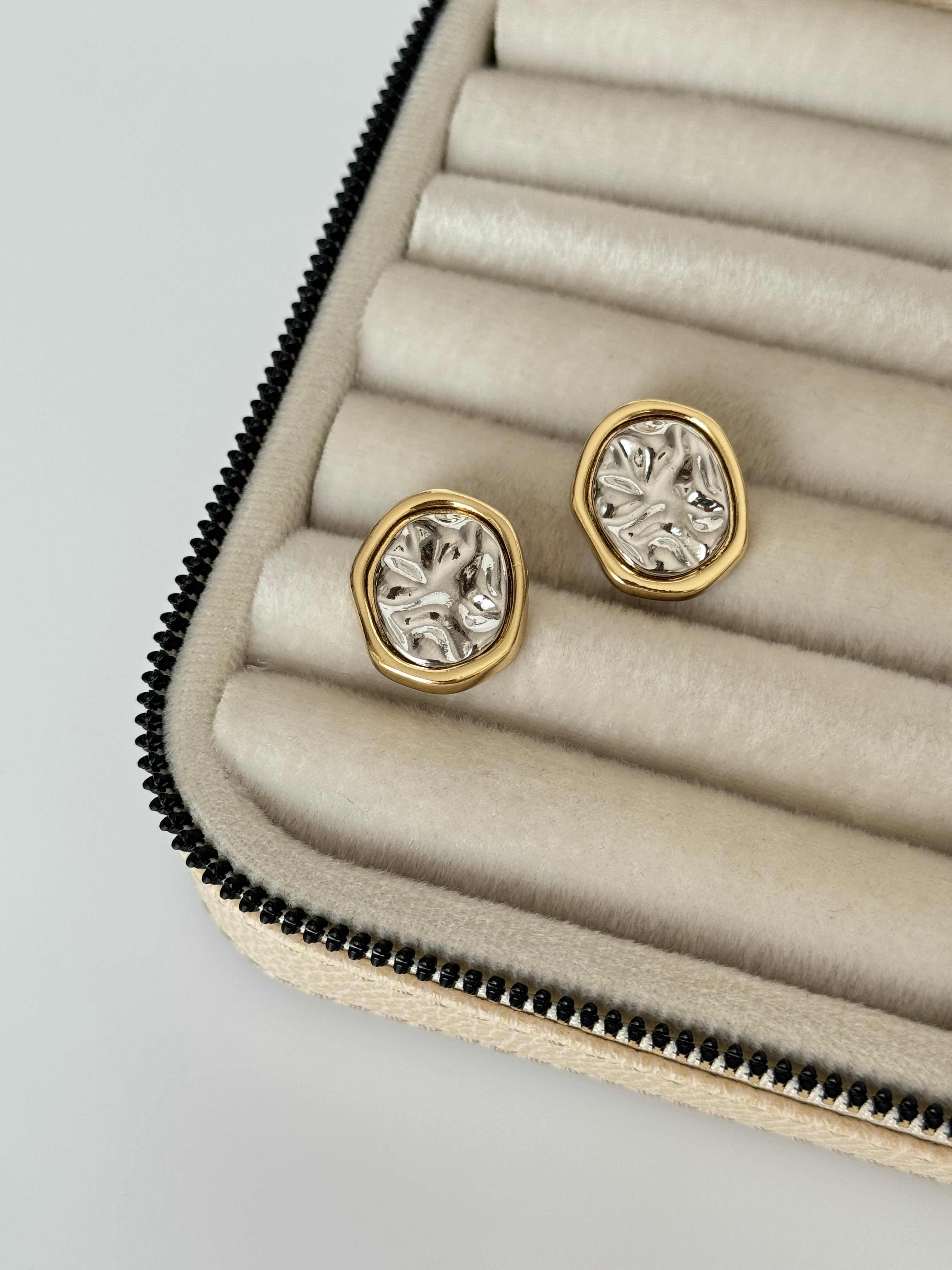 İTHAL OVAL DESENLİ GOLD-SİLVER KÜPE