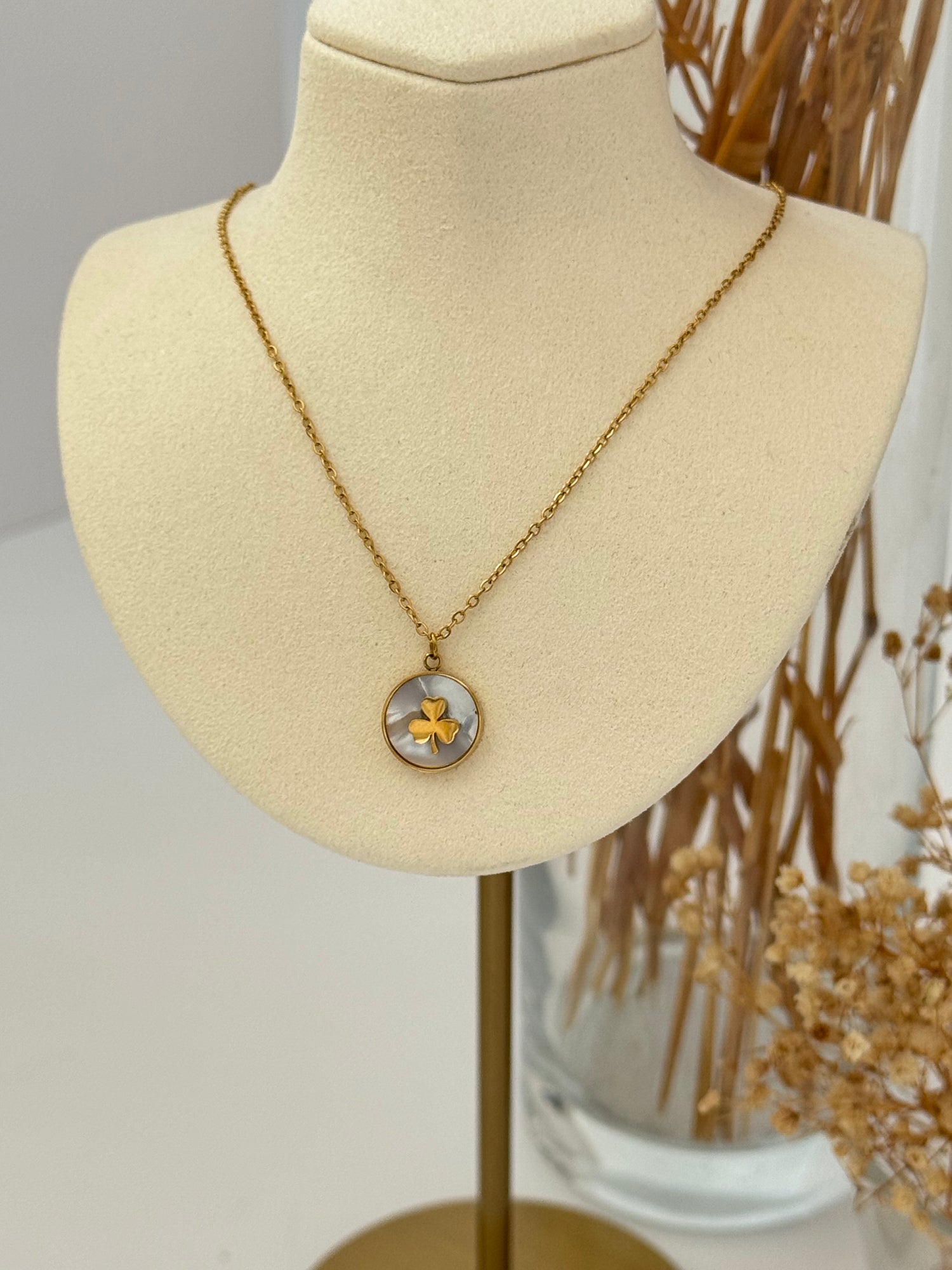 YONCA DETAYLI GOLD ÇELİK KOLYE