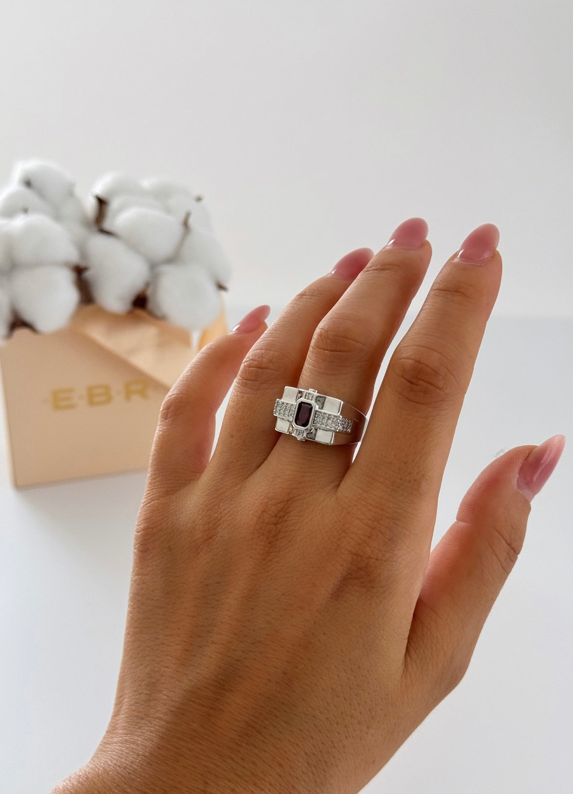 İTHAL KIRMIZI TAŞLI SİLVER AYARLANABİLİR YÜZÜK