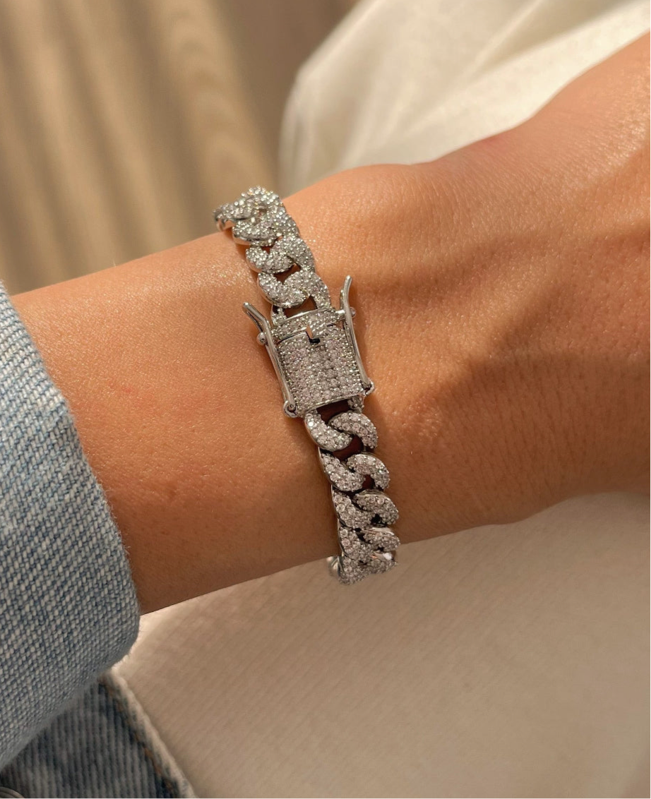 İTHAL GURMET ZİRKON TAŞLI SİLVER BİLEKLİK