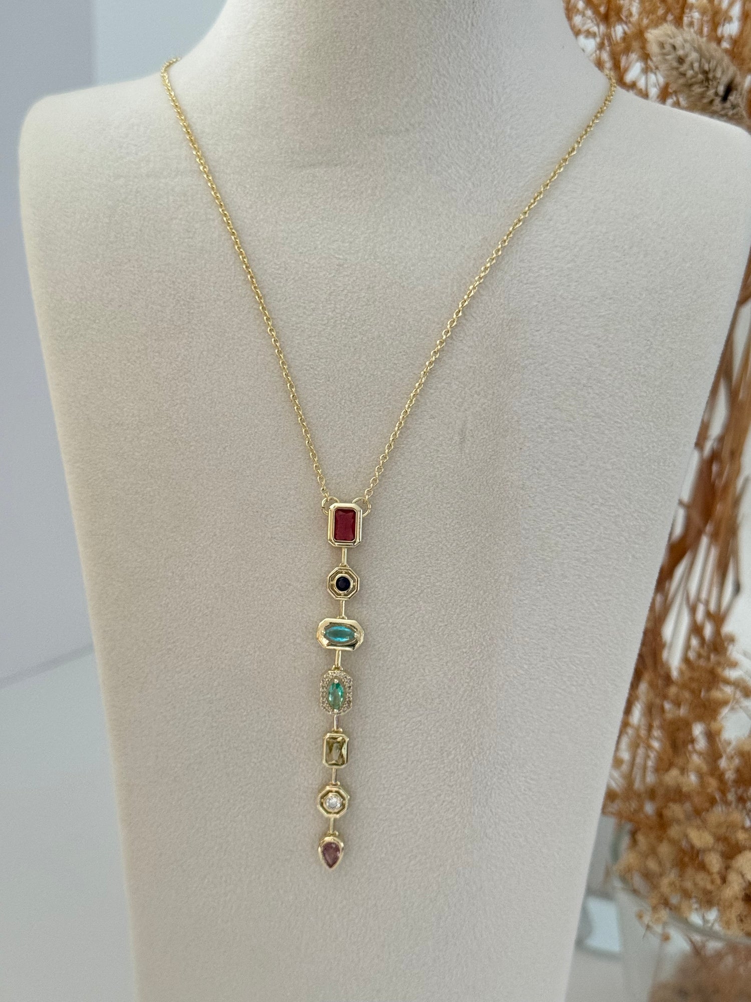 İTHAL RENKLİ TAŞLI SERENAY LEYLA GOLD Y KOLYE