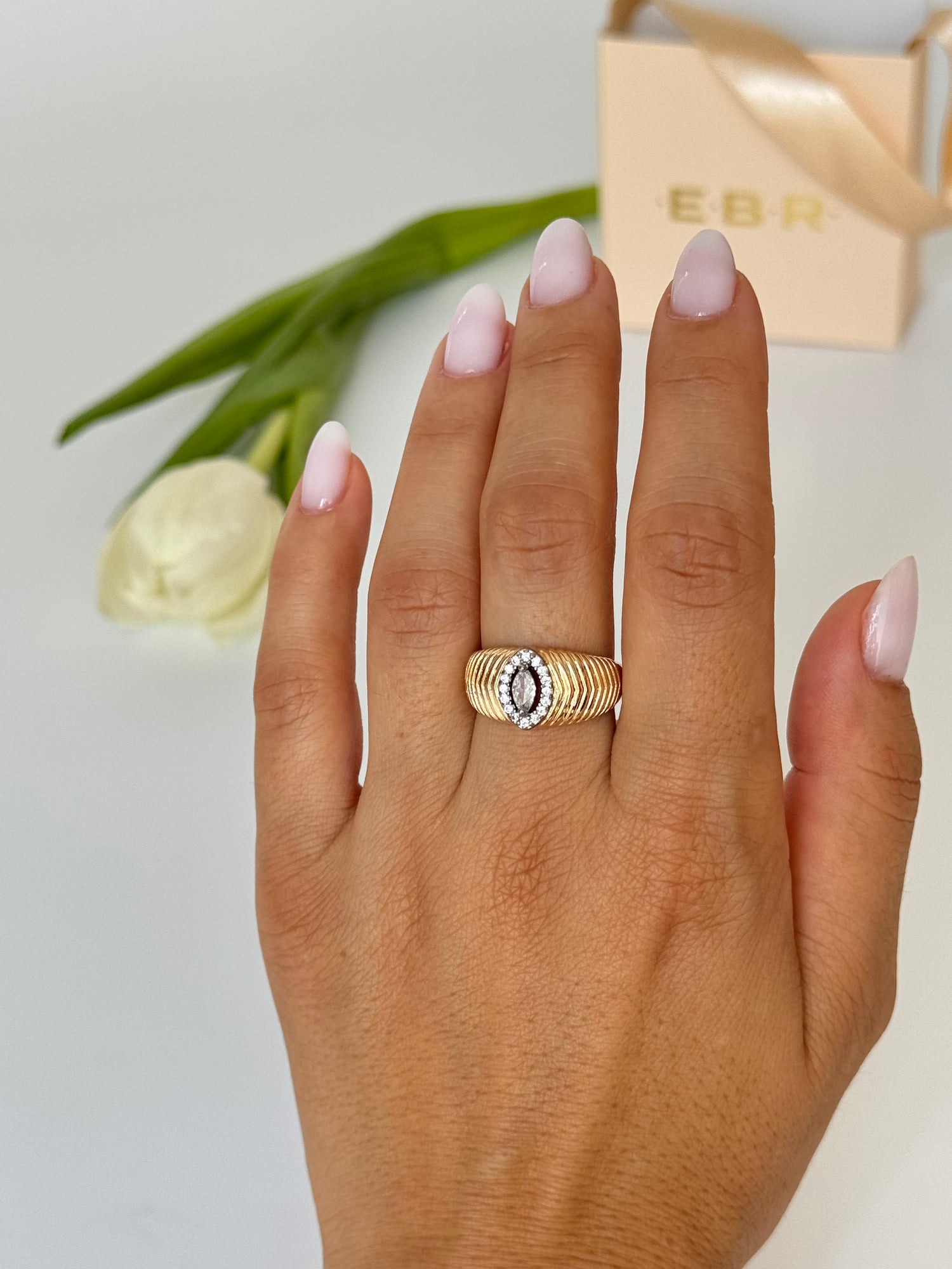 İTHAL TAŞLI GOLD AYARLANABİLİR YÜZÜK