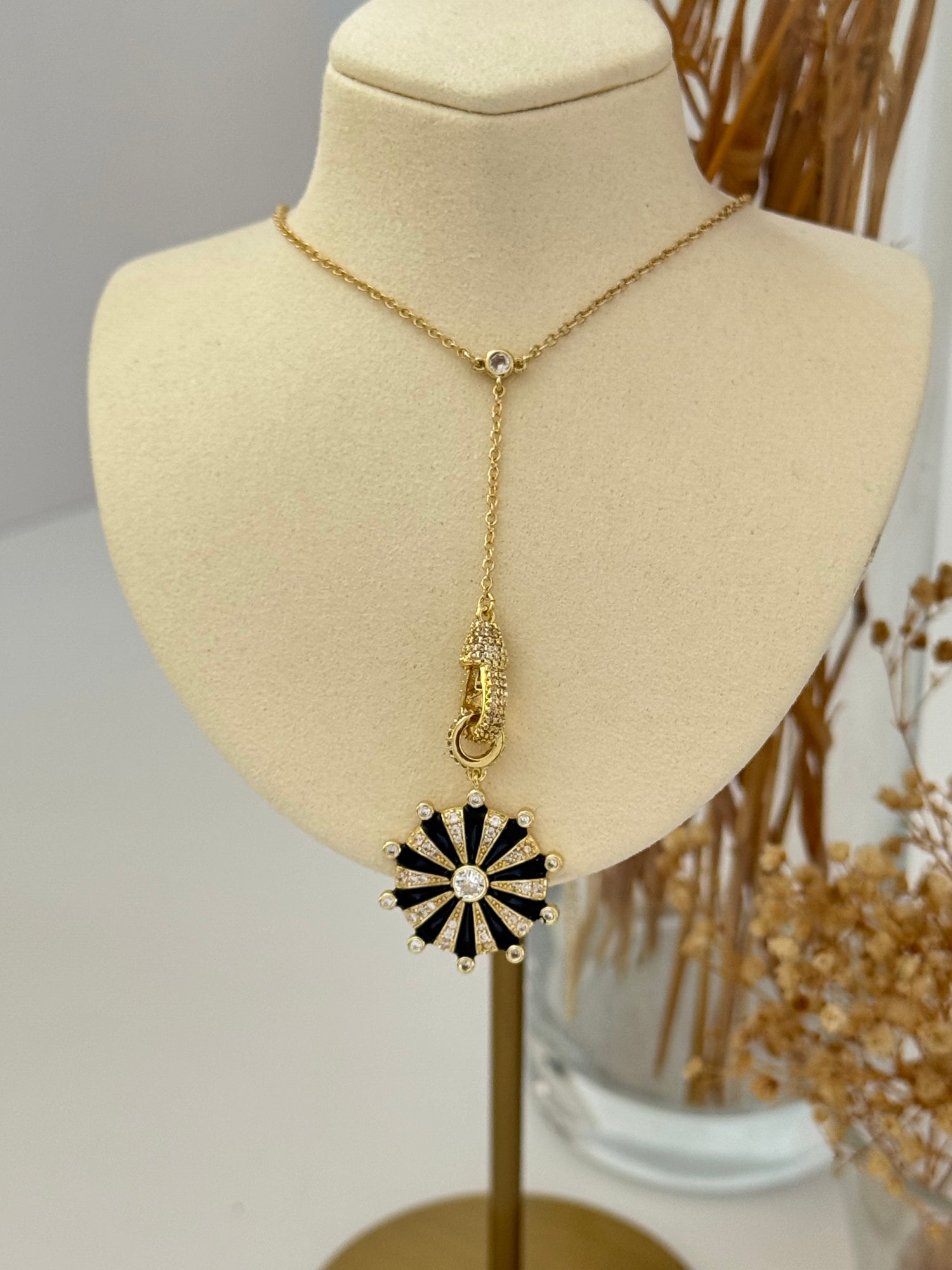 İTHAL SİYAH MİNELİ KOLYE