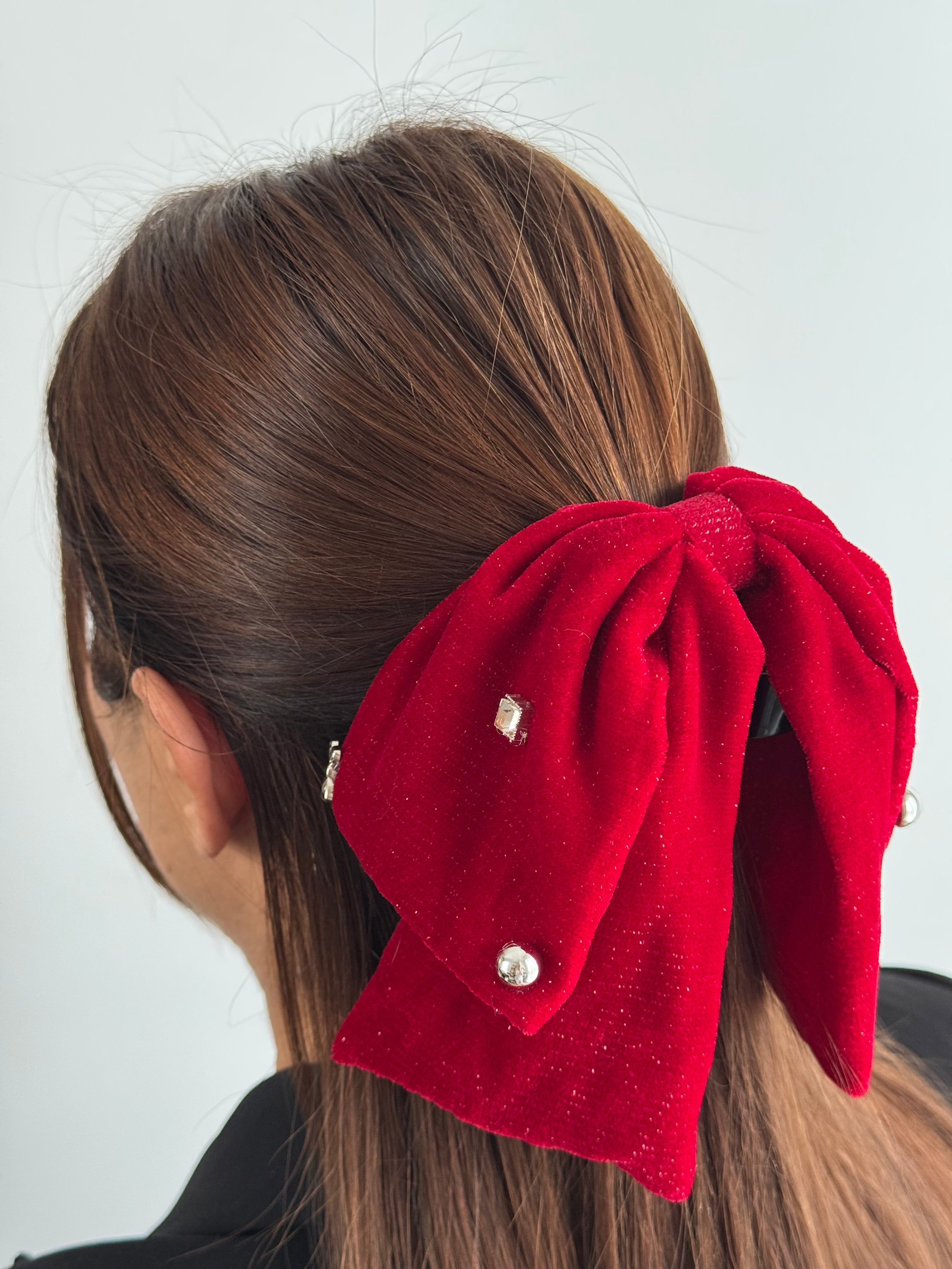 İTHAL KIRMIZI KADİFE FİYONKLU MANDAL TOKA