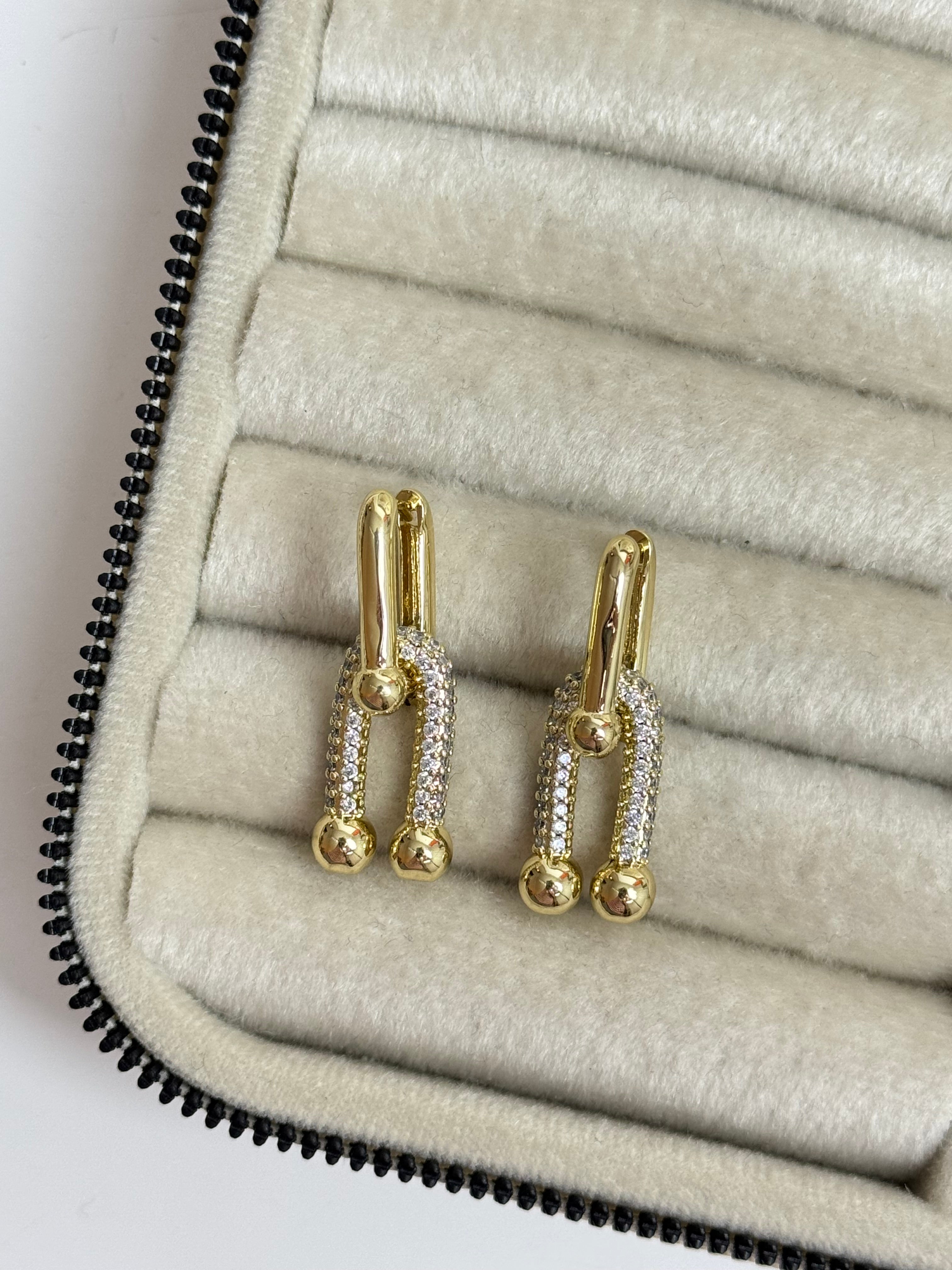 İTHAL GOLD MARKA MODEL KÜPE