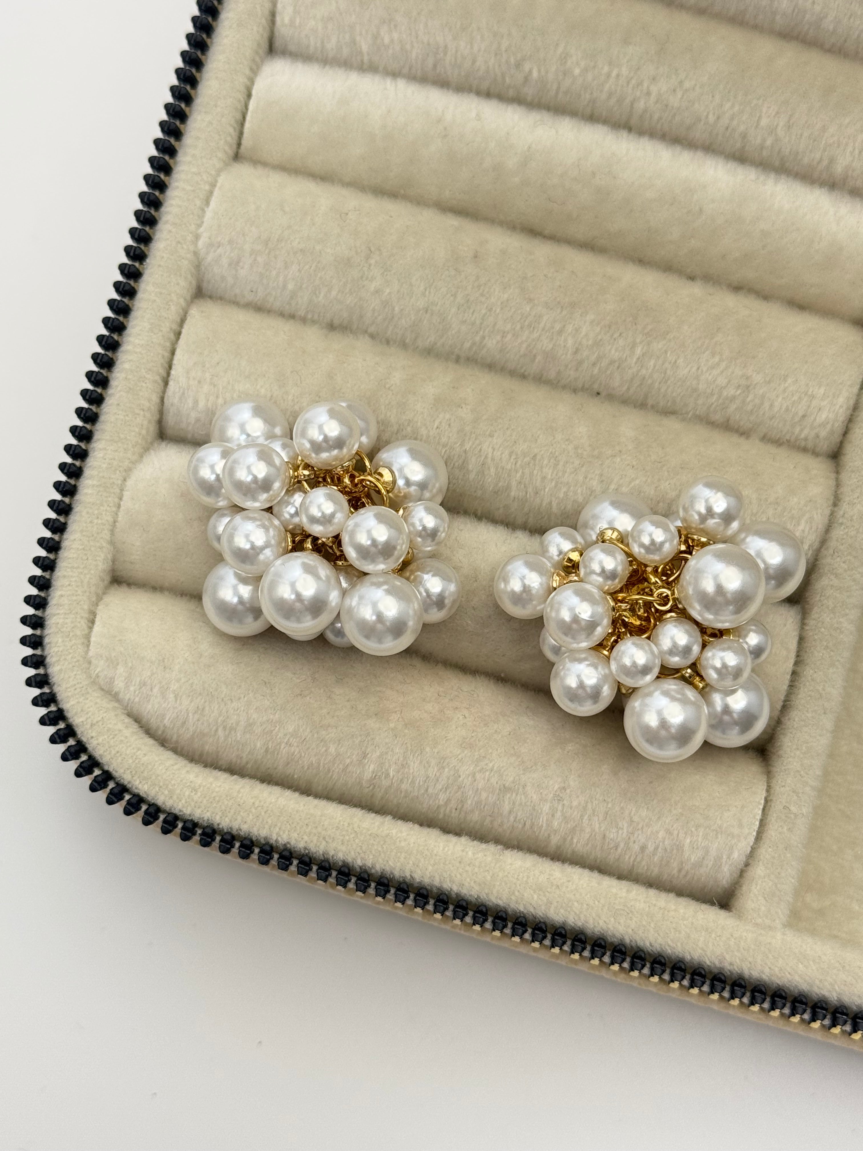 BERFE İTHAL İNCİ DETAYLI BONCUK KÜPE