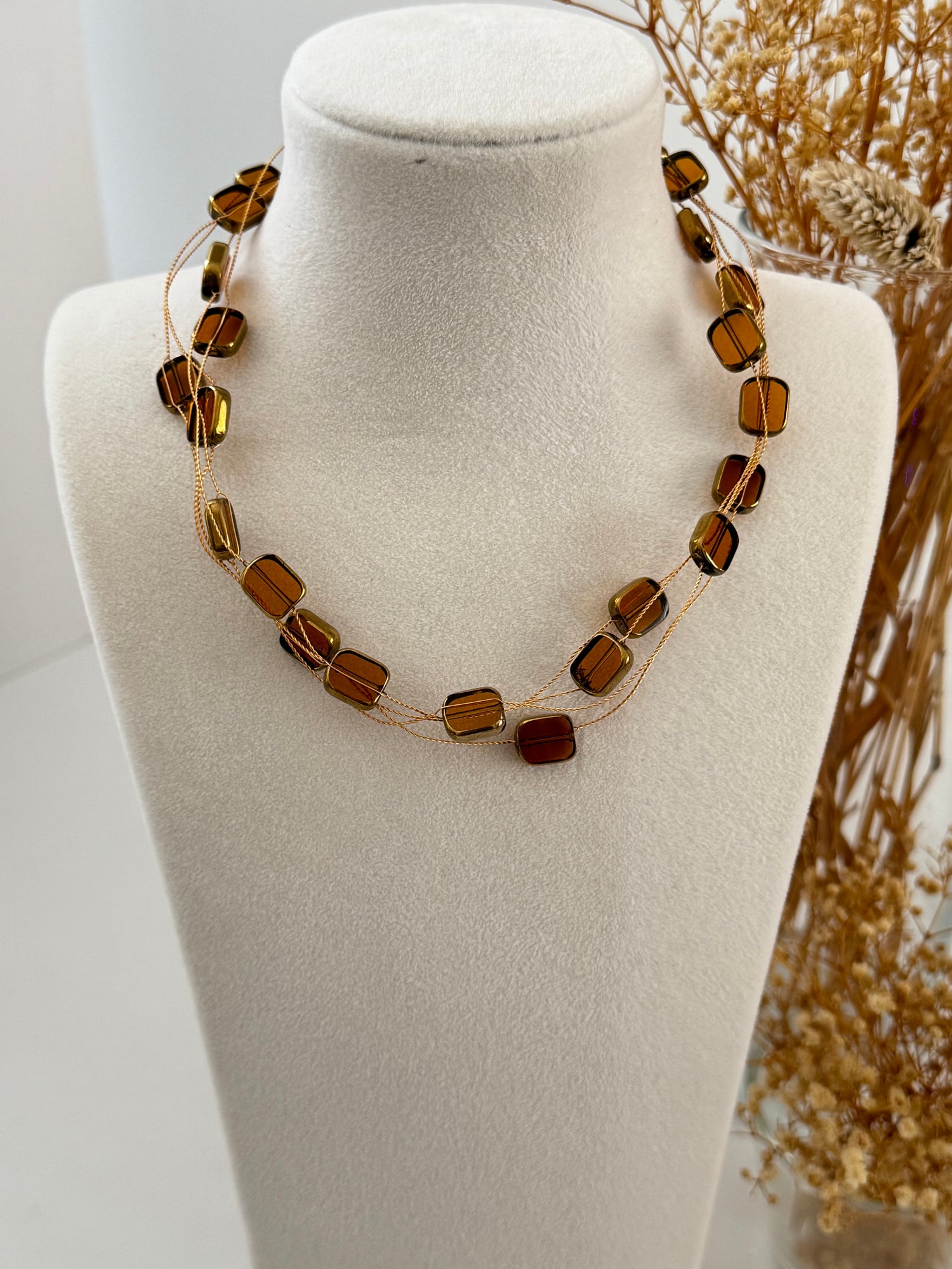 VARA KAHVERENGİ KARE TAŞLI GOLD KOLYE