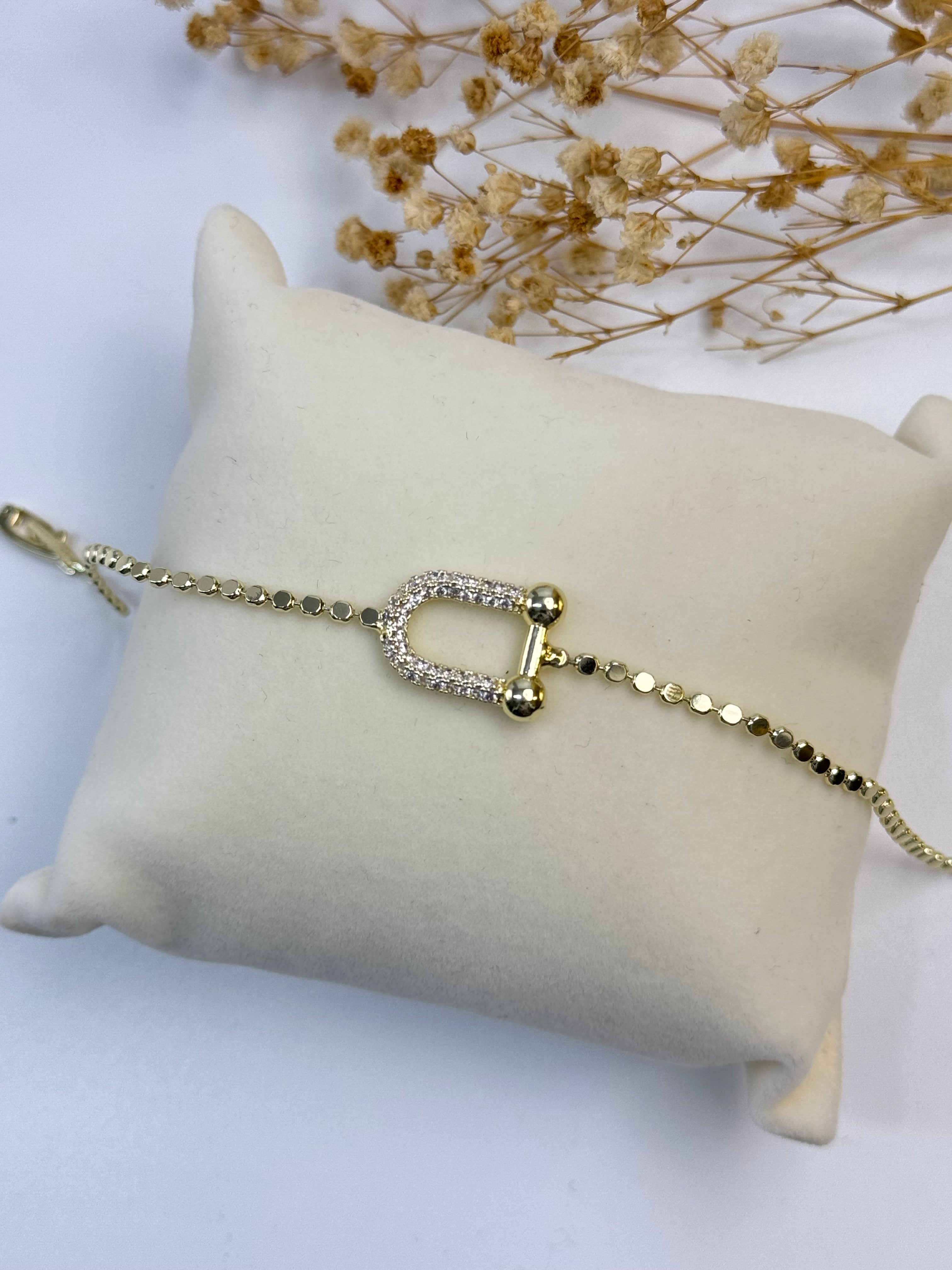 AVENA MARKA MODEL DETAYLI EZME GOLD BİLEKLİK