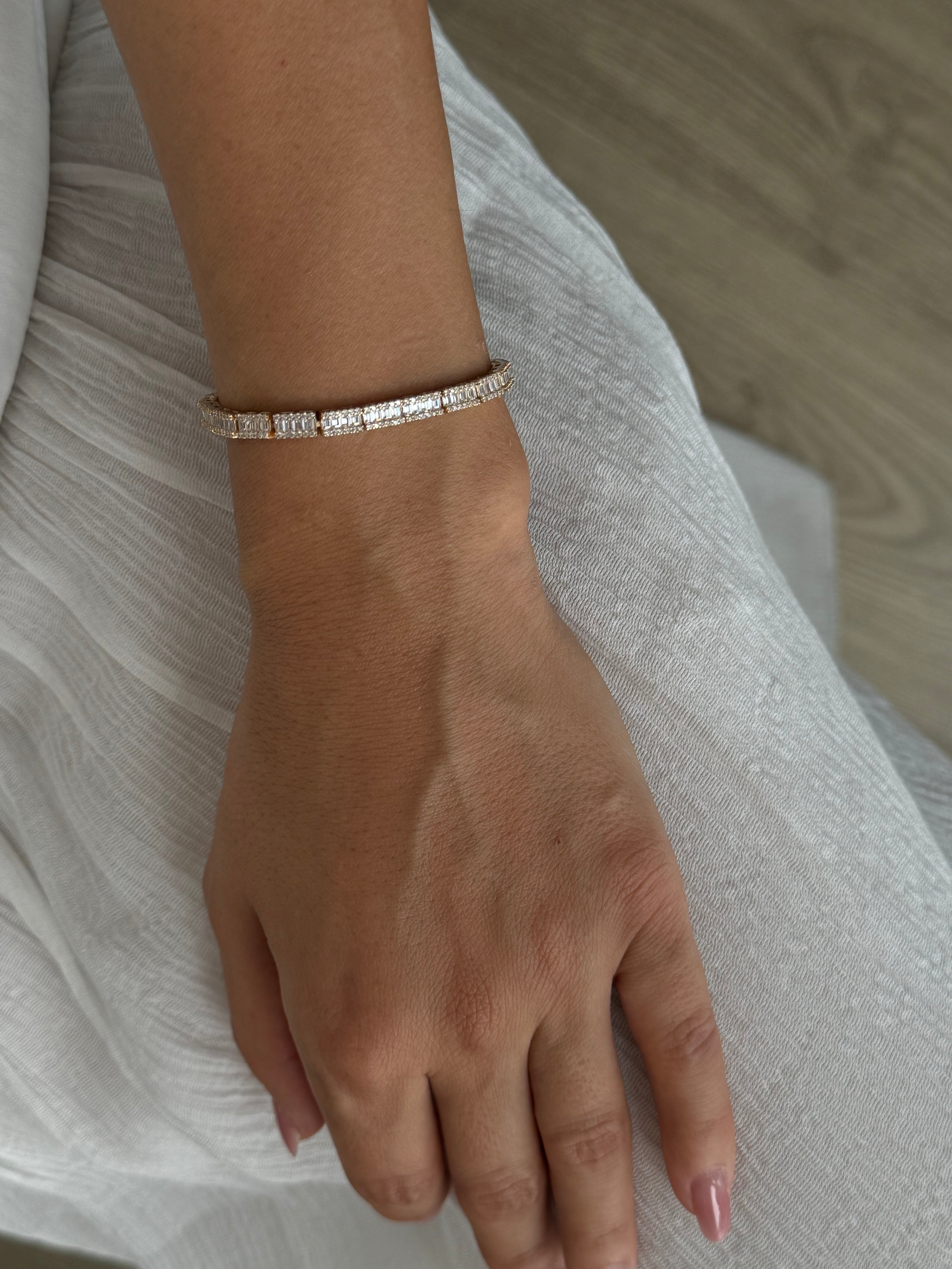 İTHAL ZİRKON TAŞLI SU YOLU GOLD BİLEKLİK