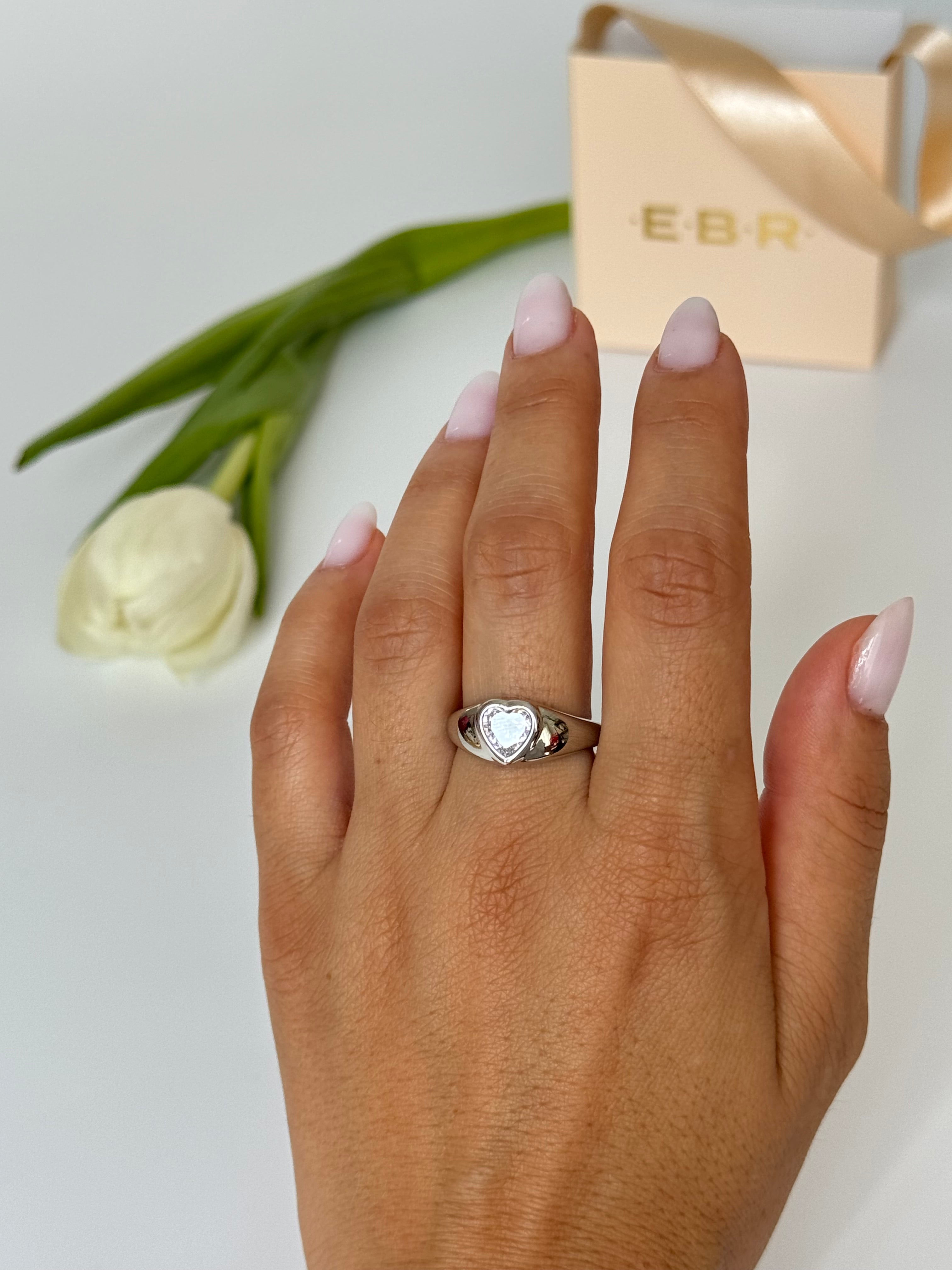 İTHAL KALP DETAYLI TAŞLI SİLVER AYARLANABİLİR YÜZÜK