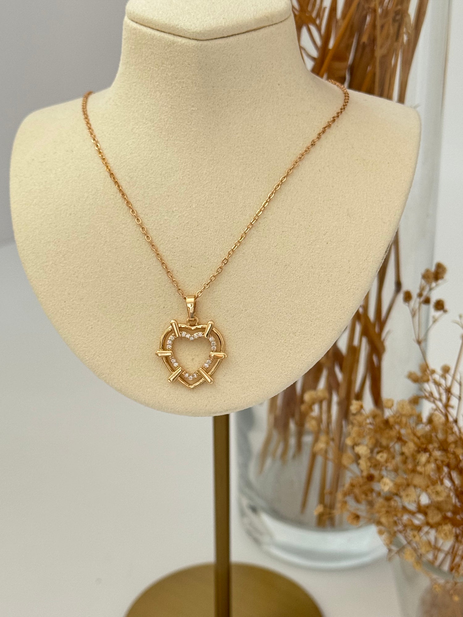 İTHAL KALP DETAYLI GOLD ÇELİK KOLYE