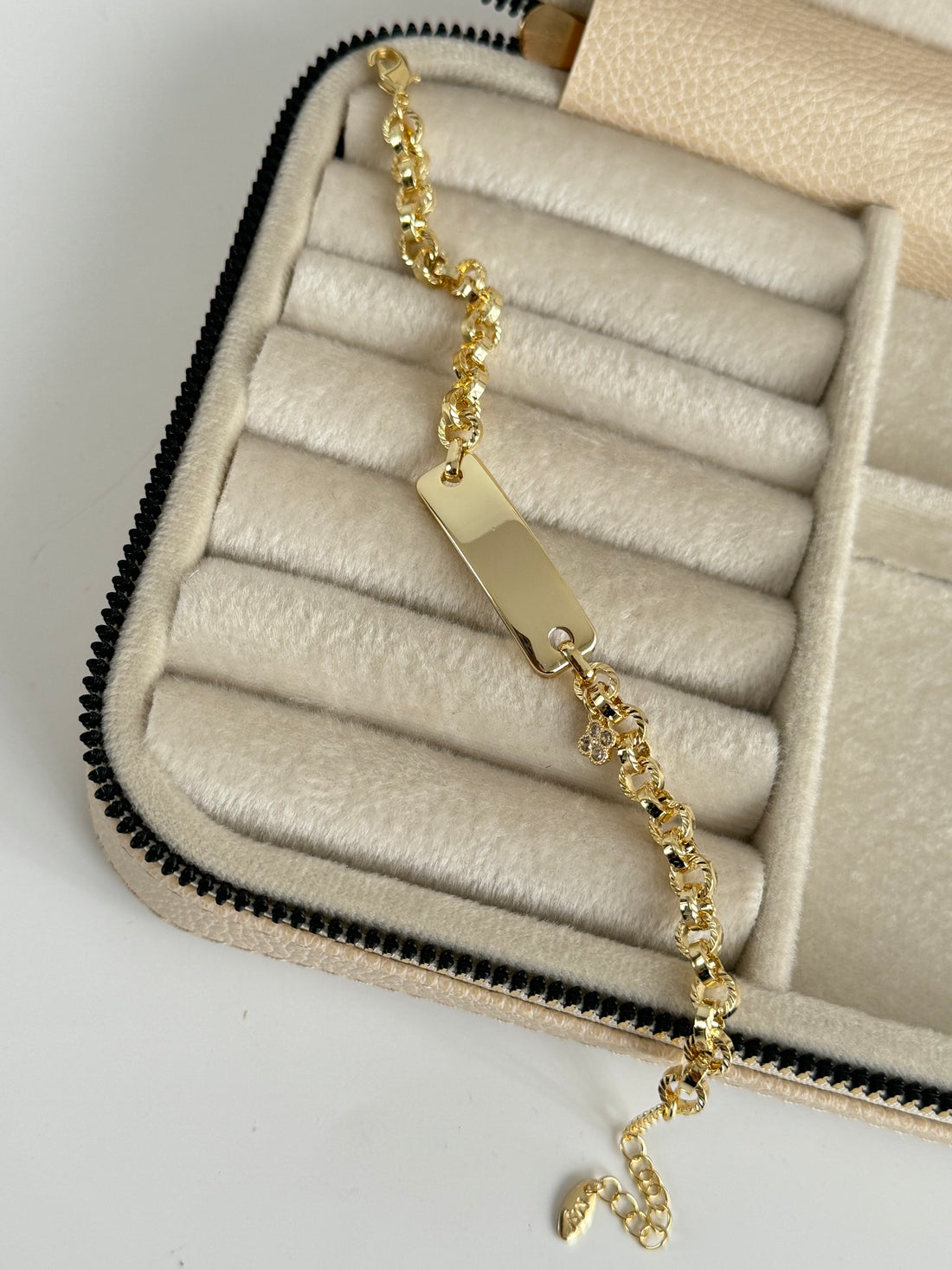 İTHAL GOLD KÜNYE BİLEKLİK