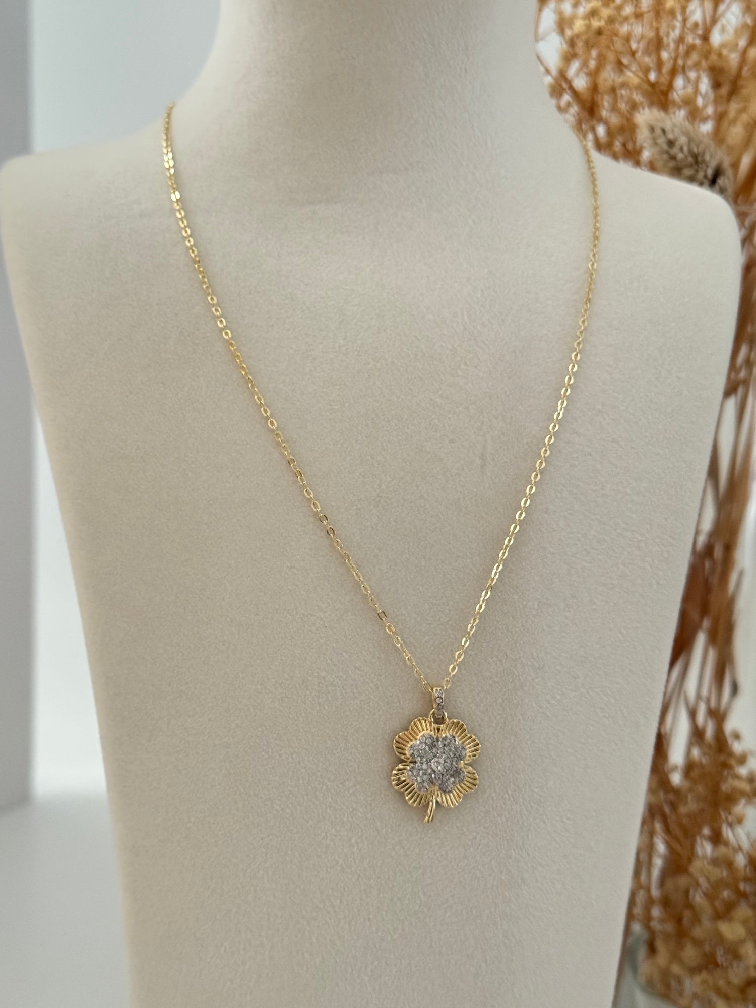 İTHAL YONCA DETAYLI GOLD KOLYE