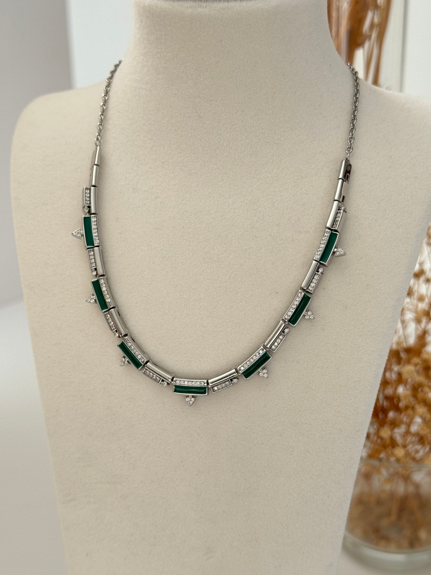 ARZE YEŞİL MİNELİ SİLVER KOLYE