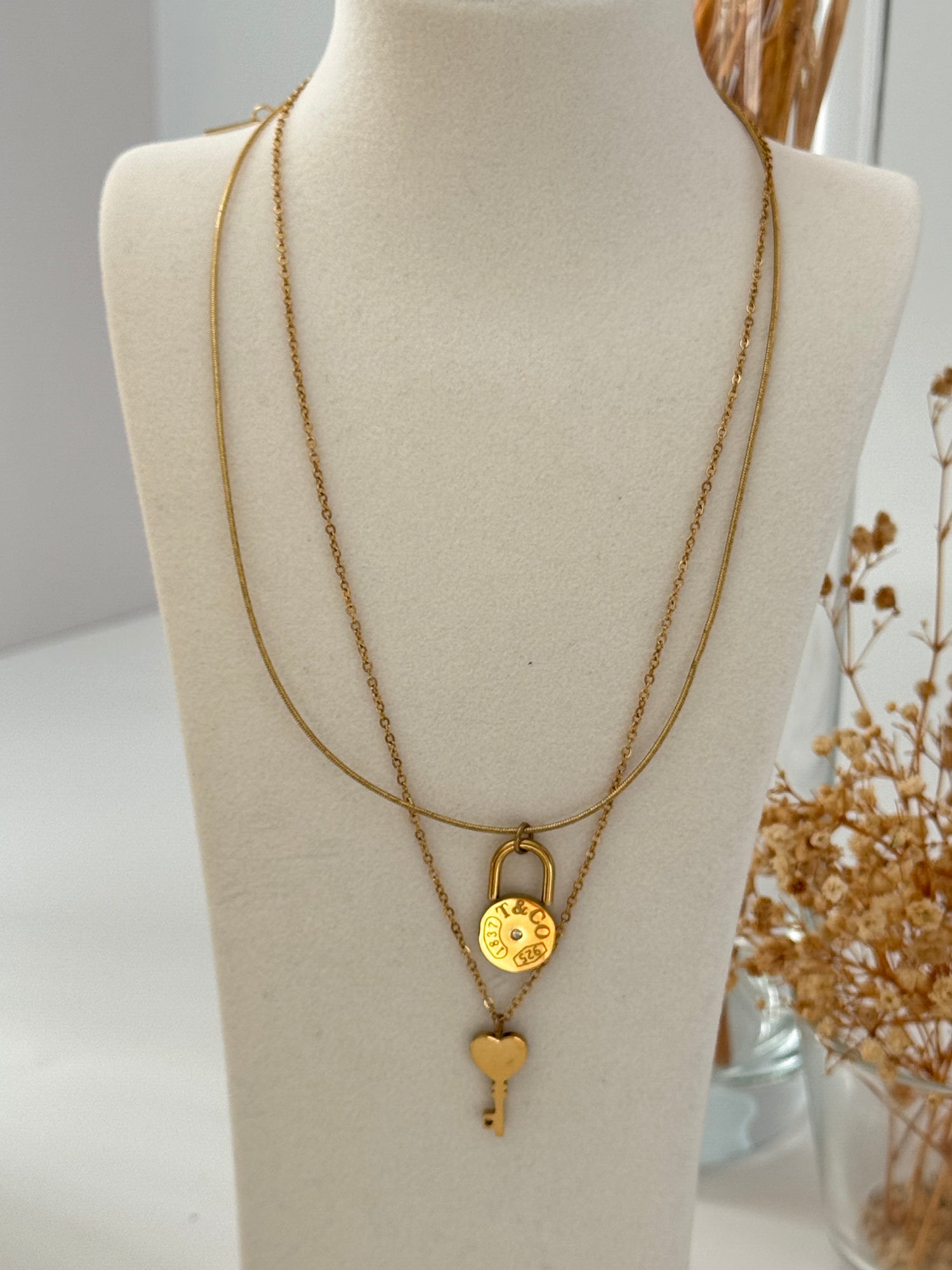 ANAHTAR DETAYLI MARKA MODEL GOLD ÇELİK KOLYE