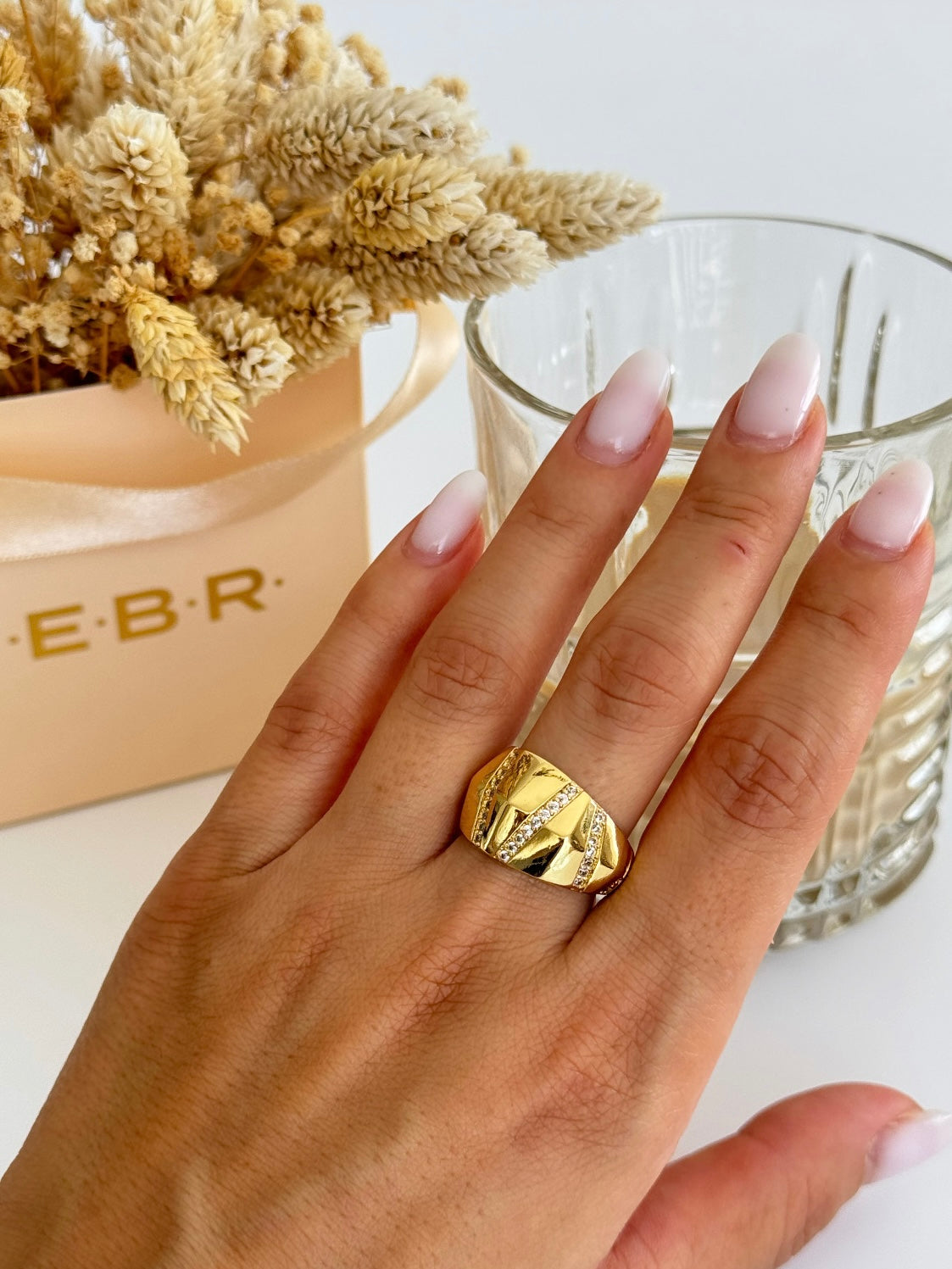 İTHAL TAŞ DETAYLI ASİMETRİK AYARLANABİLİR GOLD YÜZÜK