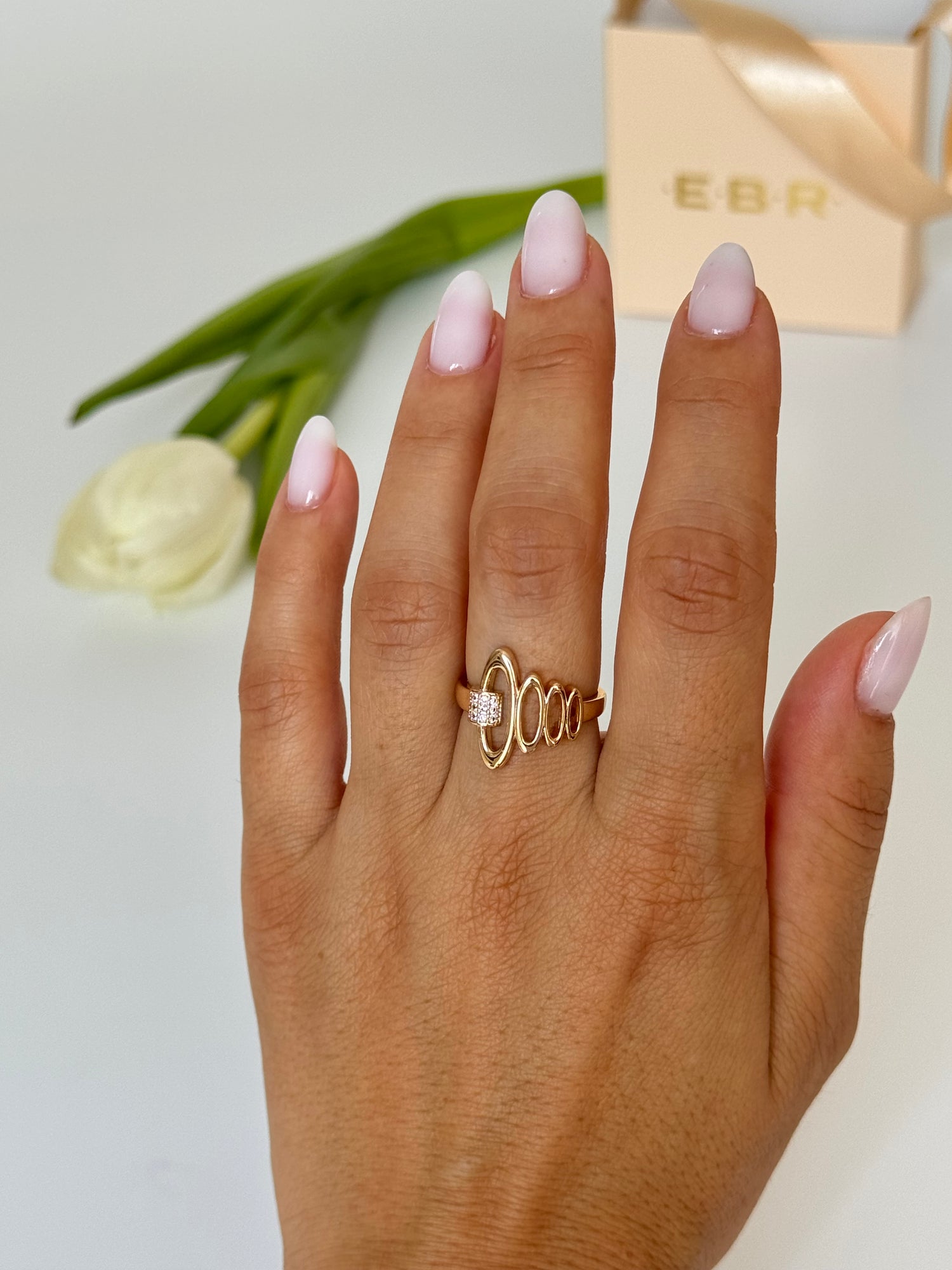 İTHAL DETAYLI GOLD AYARLANABİLİR YÜZÜK