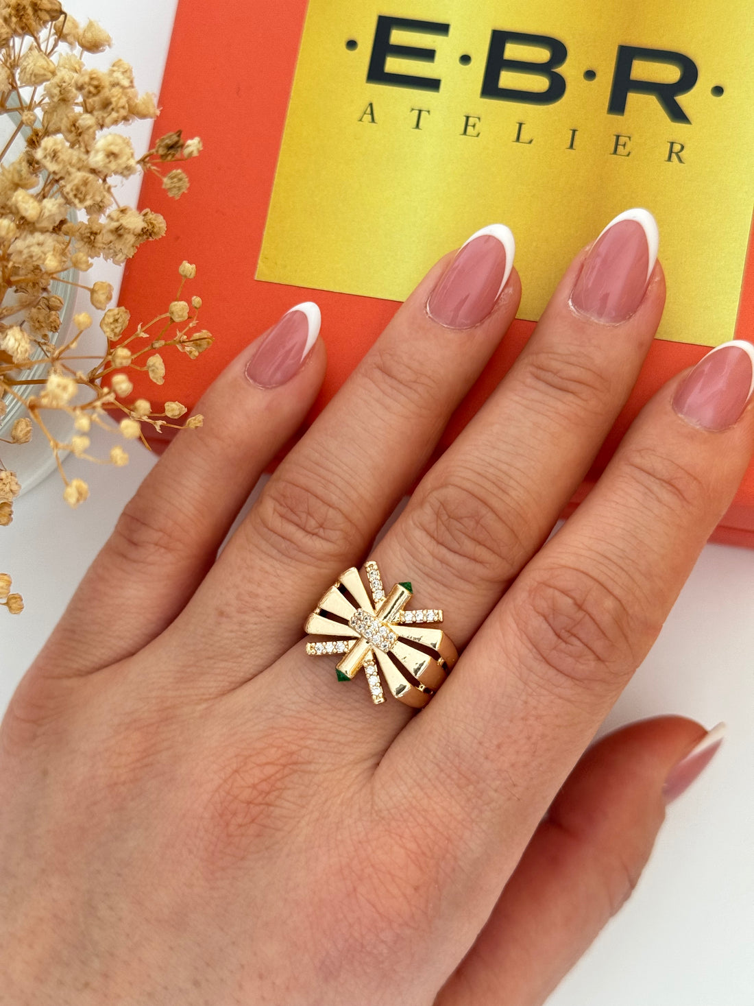 İTHAL YEŞİL TAŞ DETAYLI AYARLANABİLİR GOLD YÜZÜK