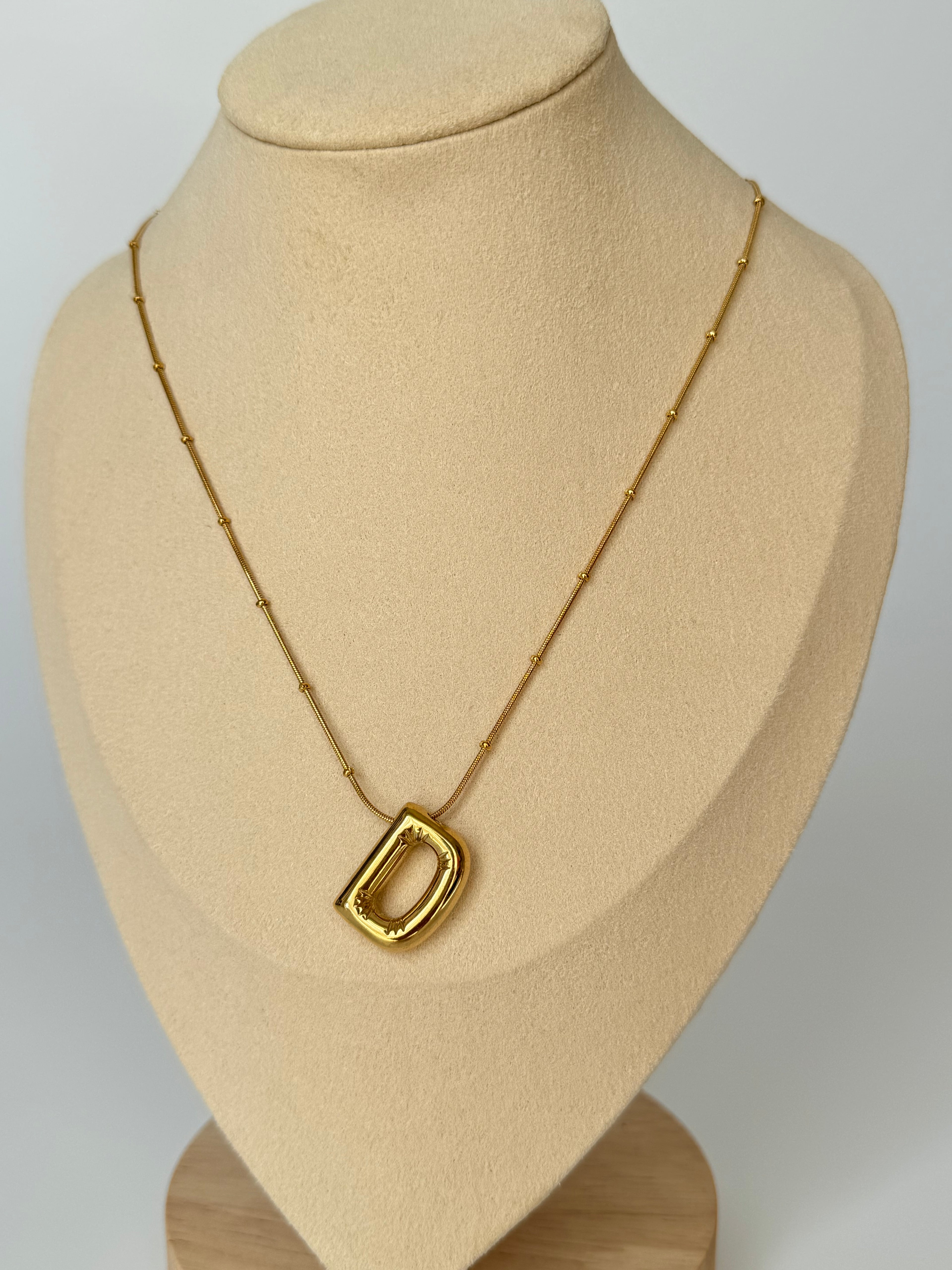 İthal Balon D Harf Gold Kolye