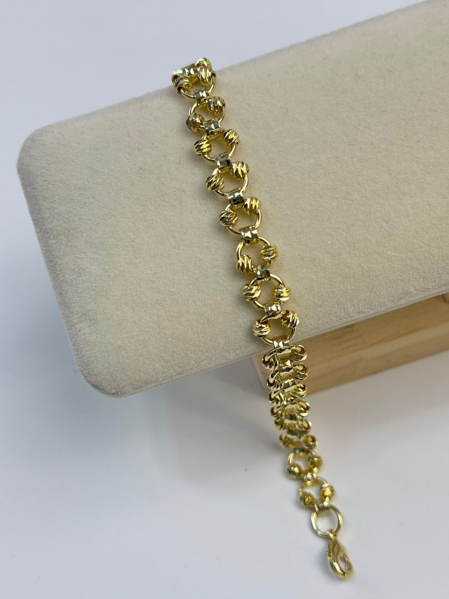 İTHAL DORİKA DETAYLI GOLD BİLEKLİK