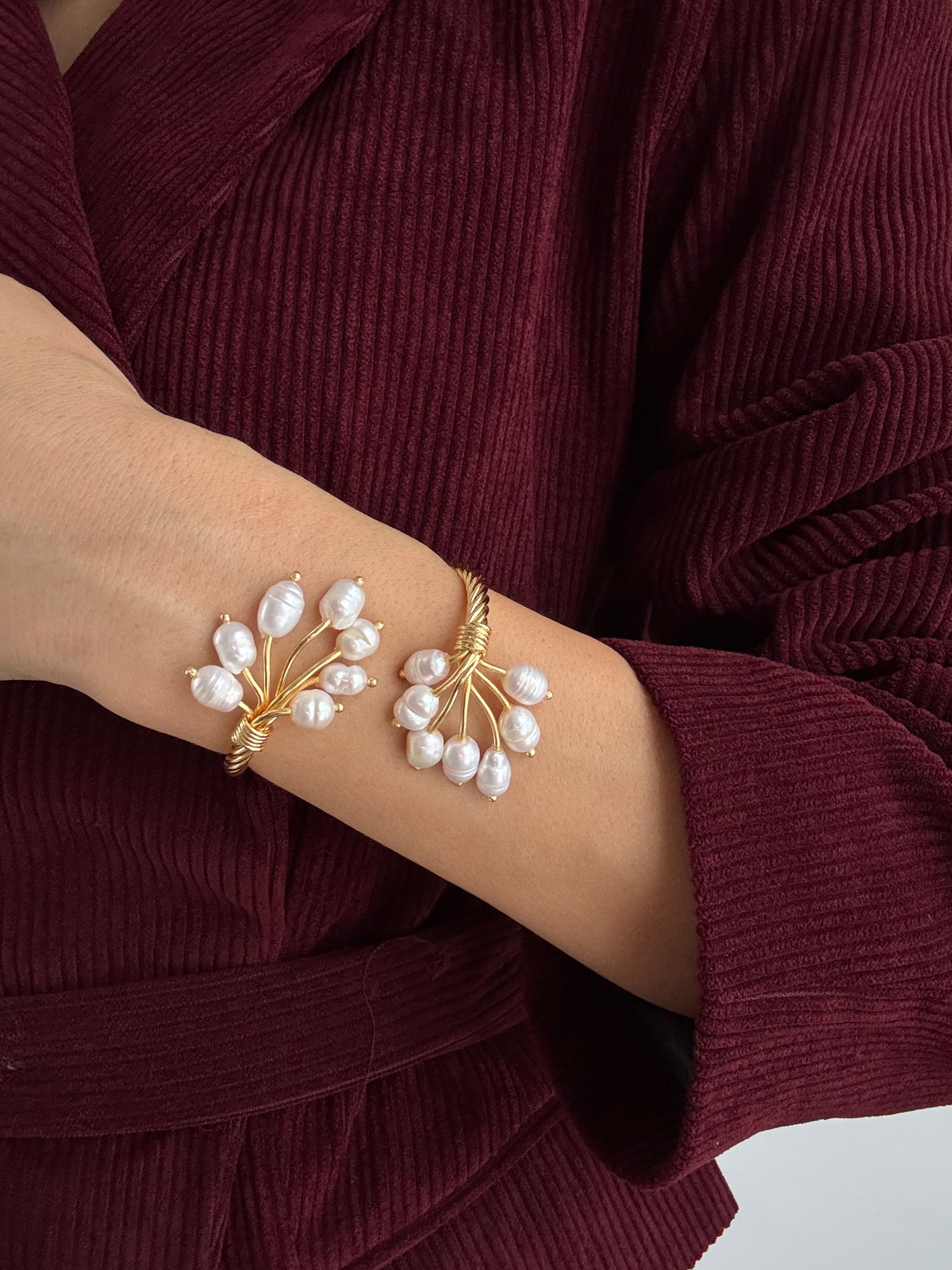 DAL DETAYLI GERÇEK İNCİLİ BİLEKLİK